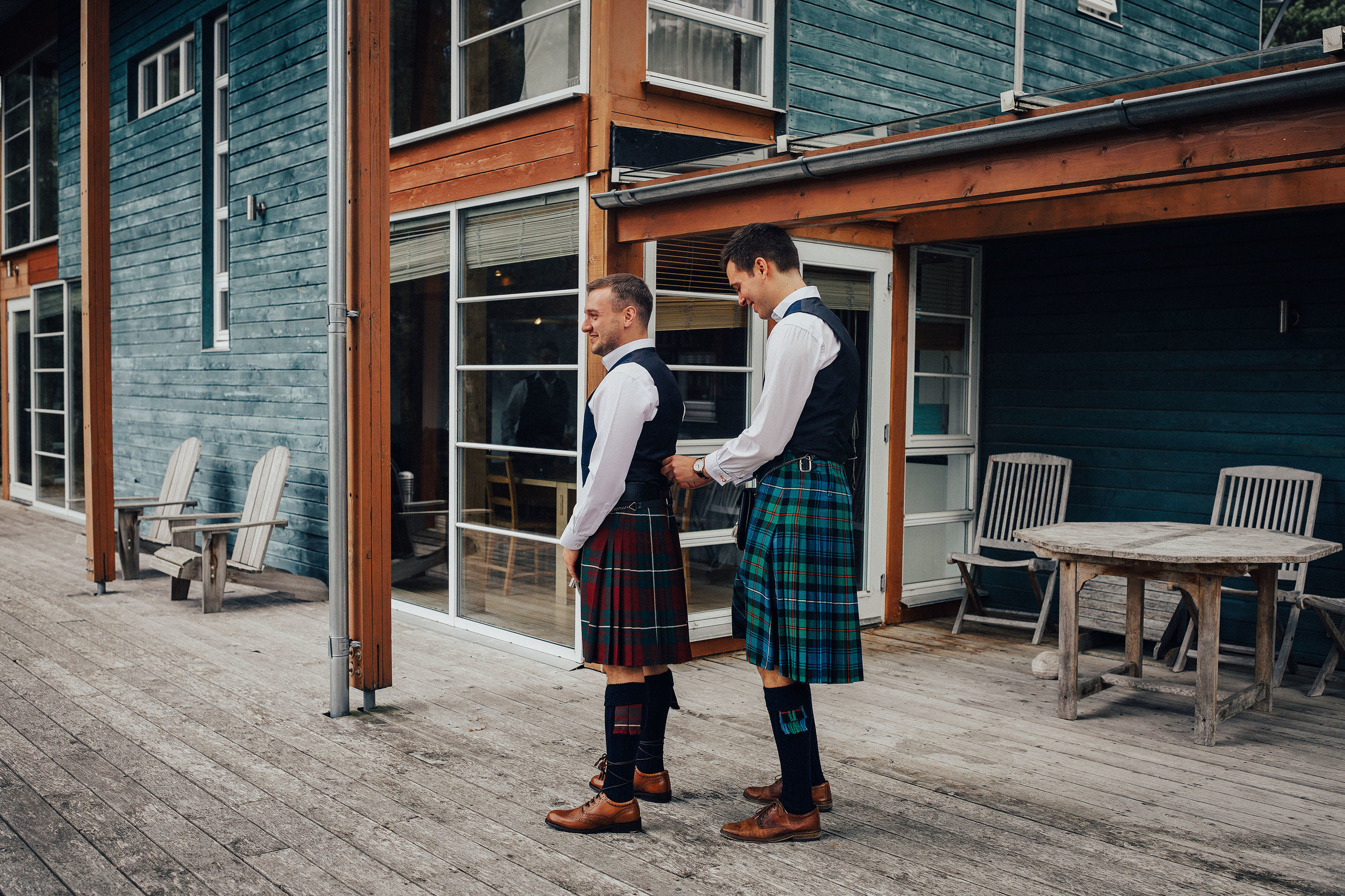 LOCH_GARTEN_DIY_WEDDING_PJ_PHILLIPS_PHOTOGRAPHY_43.jpg