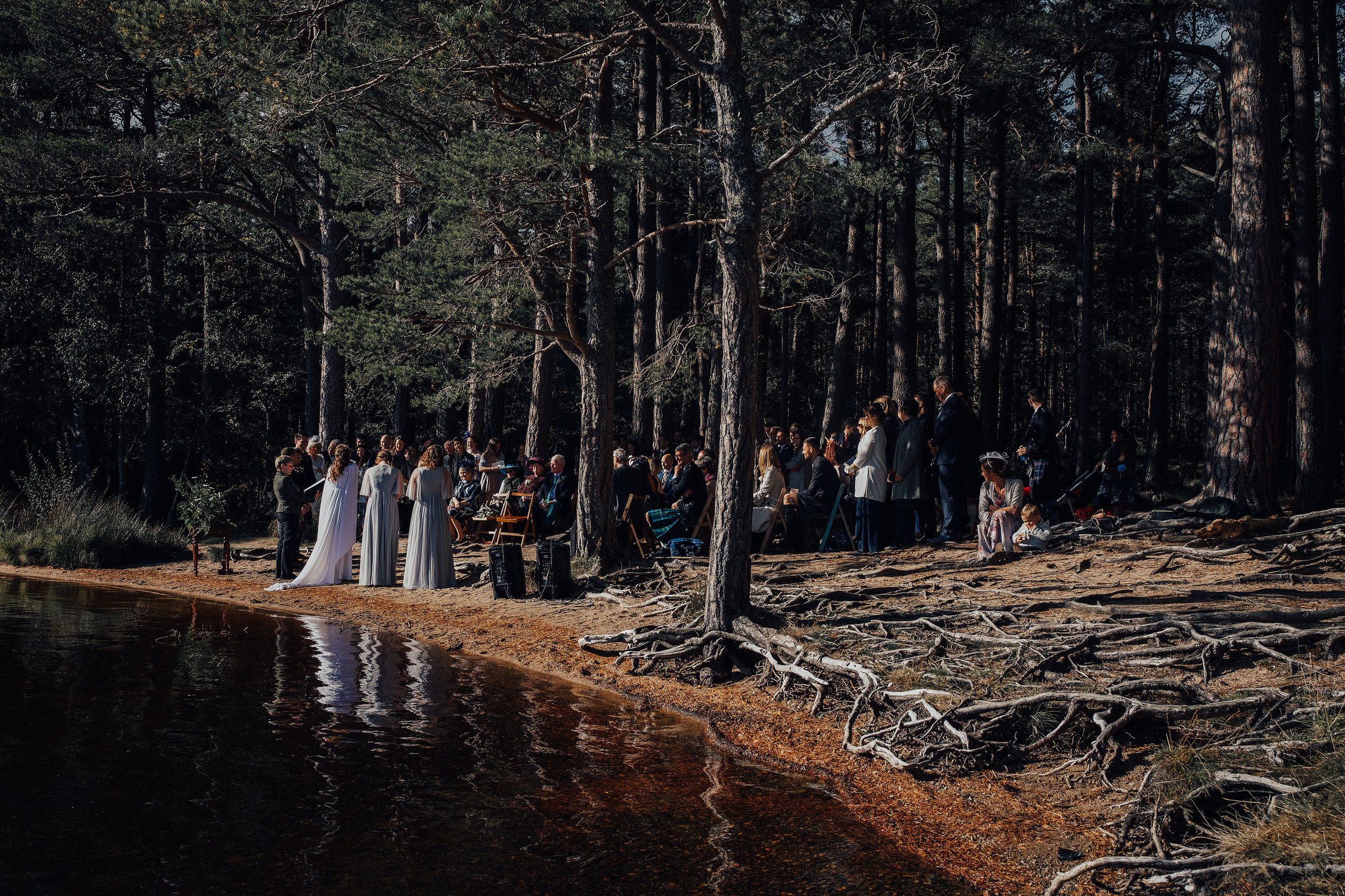LOCH_GARTEN_DIY_WEDDING_PJ_PHILLIPS_PHOTOGRAPHY_95.jpg