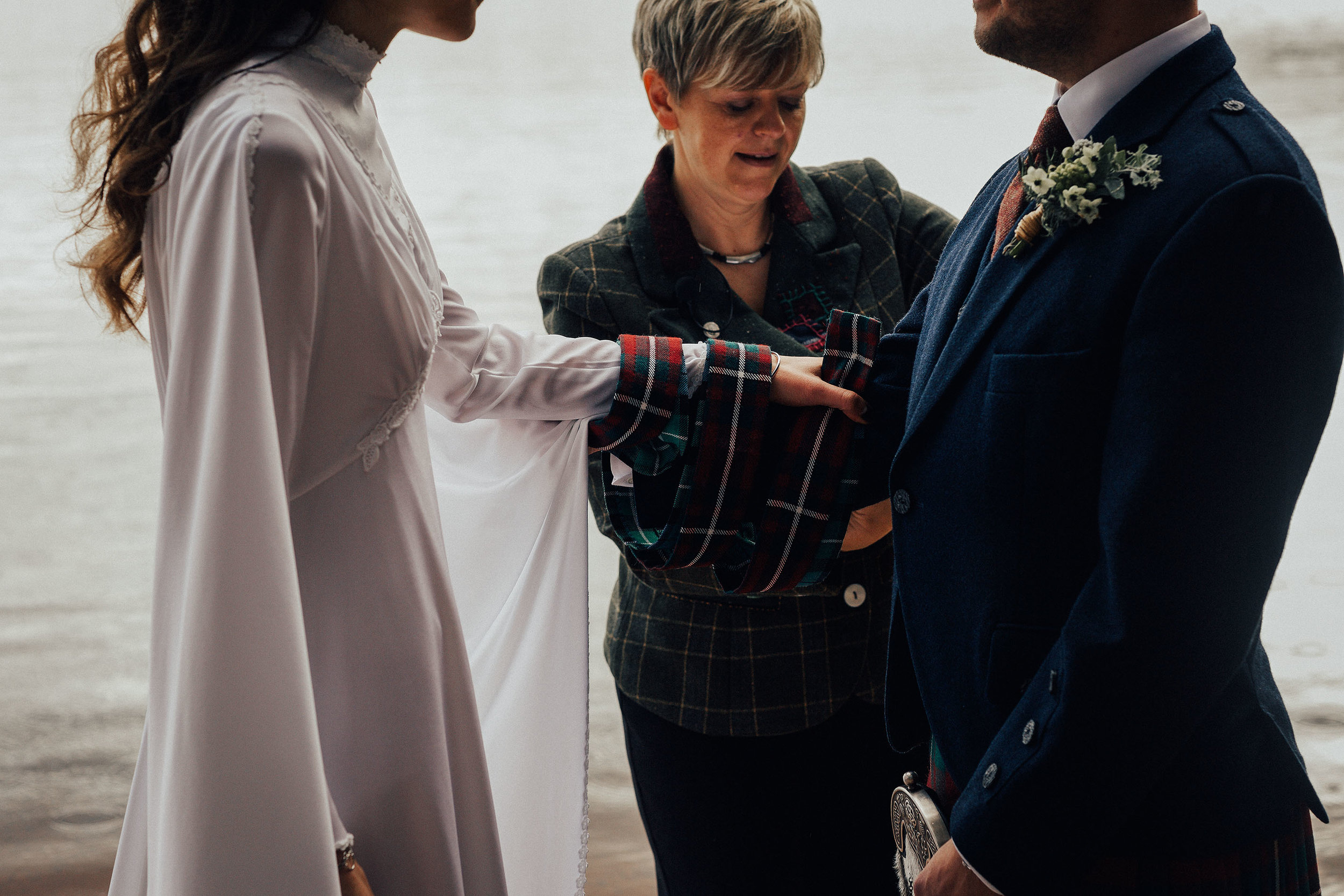 LOCH_GARTEN_DIY_WEDDING_PJ_PHILLIPS_PHOTOGRAPHY_102.jpg