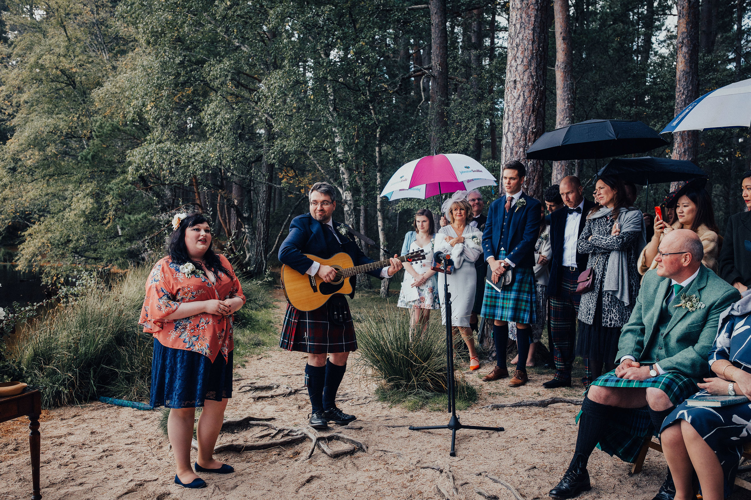 LOCH_GARTEN_DIY_WEDDING_PJ_PHILLIPS_PHOTOGRAPHY_105.jpg