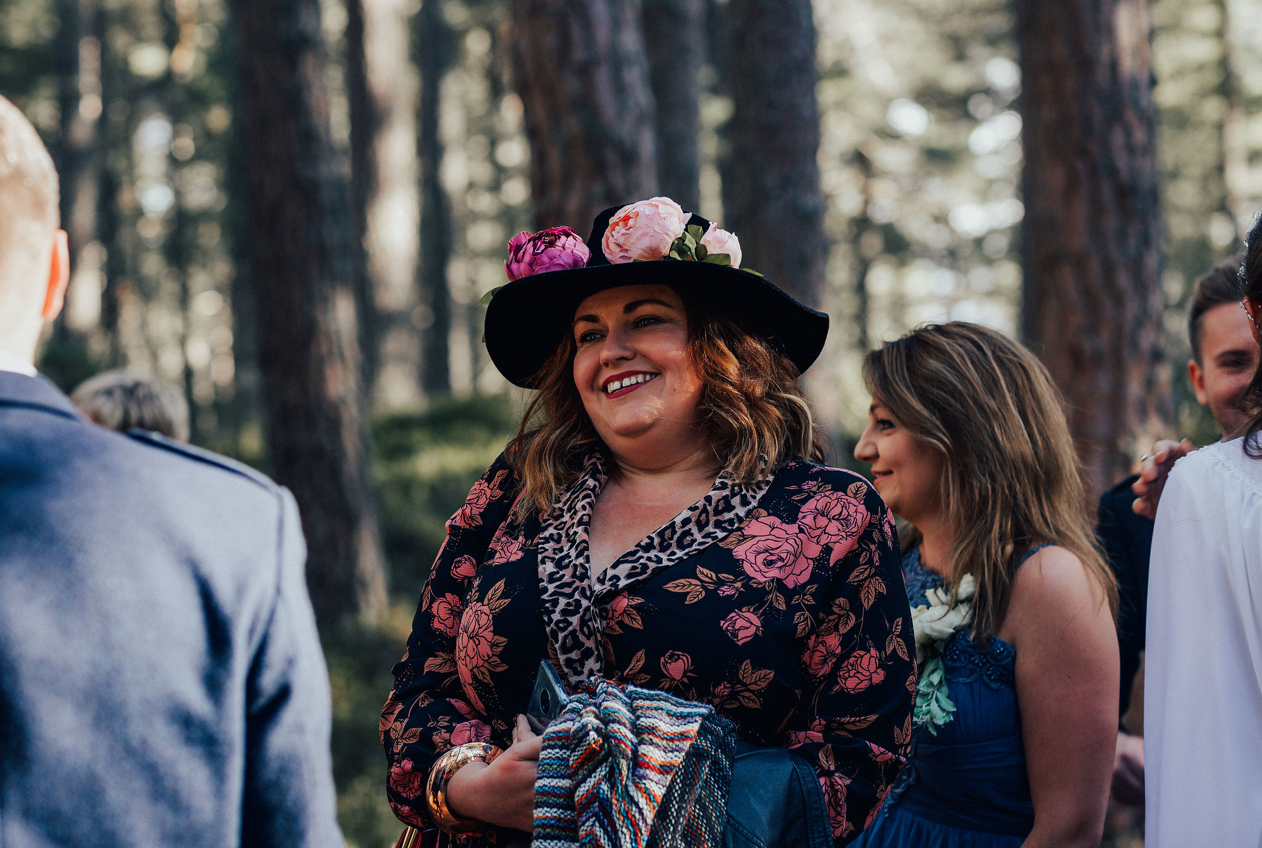 LOCH_GARTEN_DIY_WEDDING_PJ_PHILLIPS_PHOTOGRAPHY_134.jpg