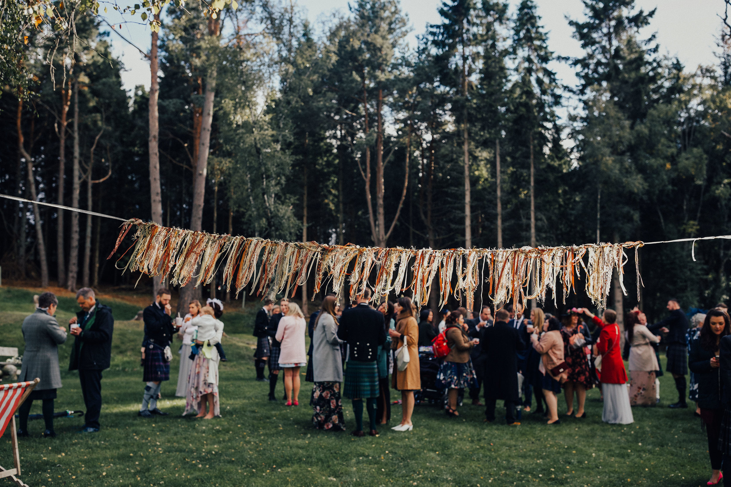 LOCH_GARTEN_DIY_WEDDING_PJ_PHILLIPS_PHOTOGRAPHY_157.jpg