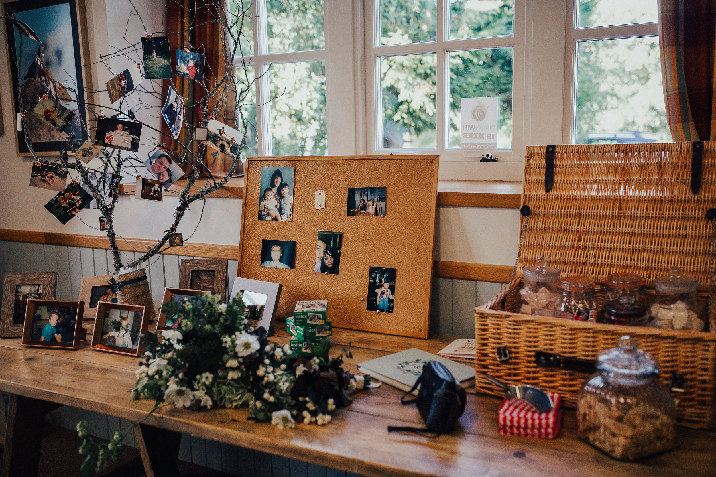LOCH_GARTEN_DIY_WEDDING_PJ_PHILLIPS_PHOTOGRAPHY_179.jpg
