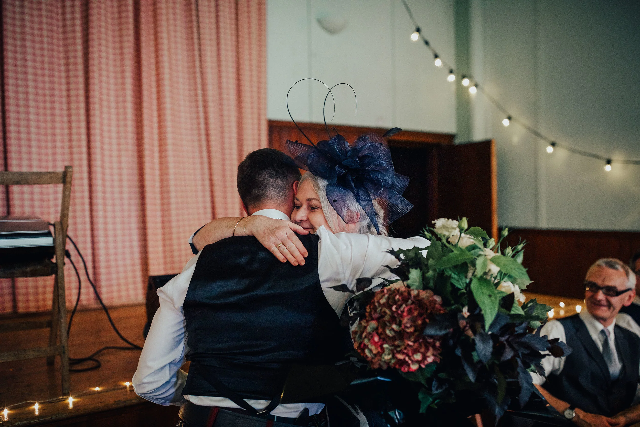 LOCH_GARTEN_DIY_WEDDING_PJ_PHILLIPS_PHOTOGRAPHY_193.jpg