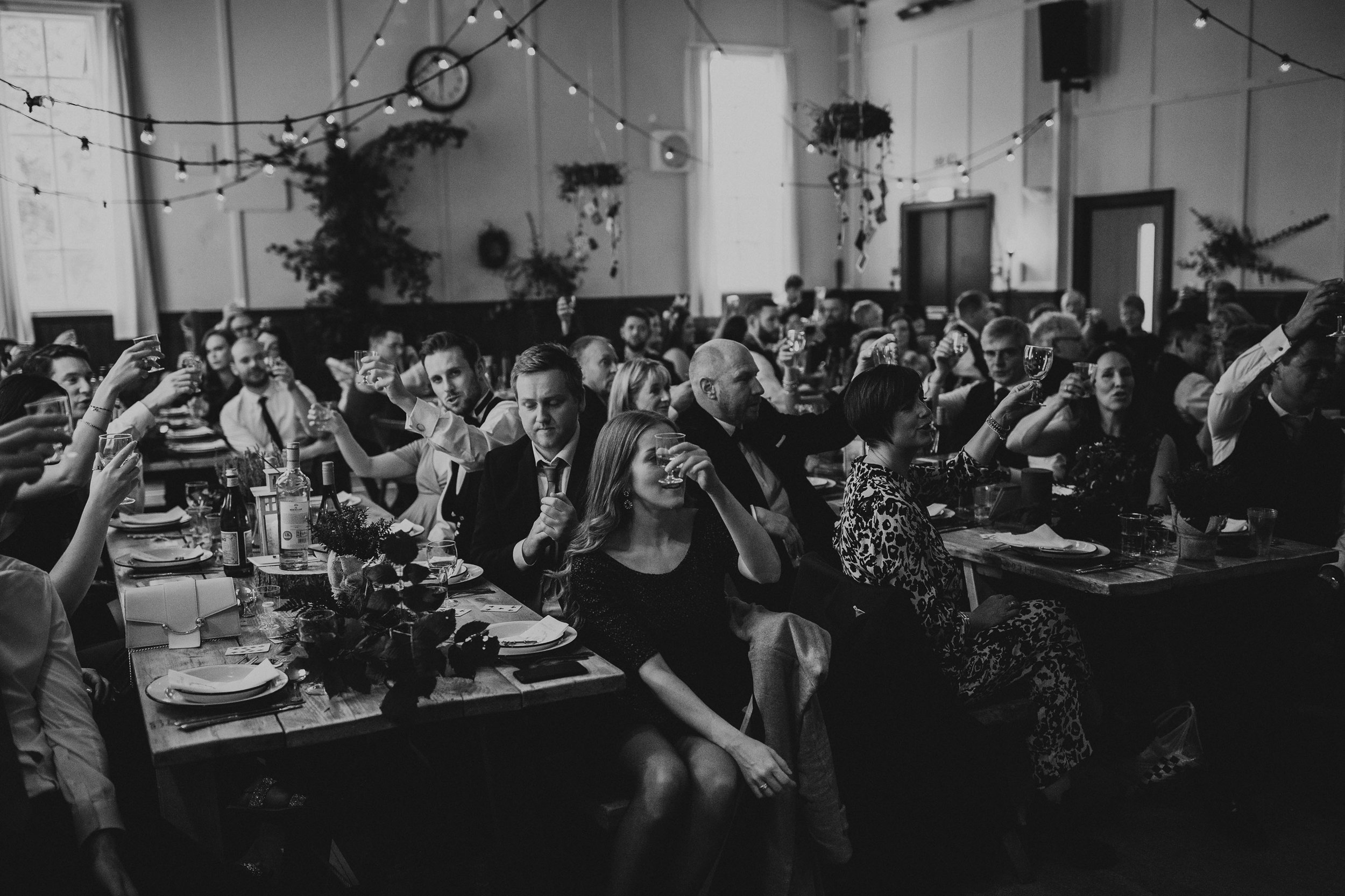 LOCH_GARTEN_DIY_WEDDING_PJ_PHILLIPS_PHOTOGRAPHY_205.jpg