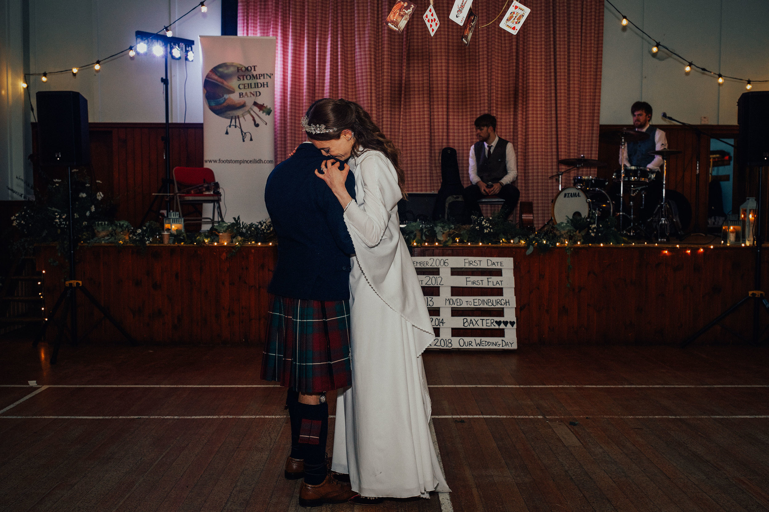 LOCH_GARTEN_DIY_WEDDING_PJ_PHILLIPS_PHOTOGRAPHY_223.jpg