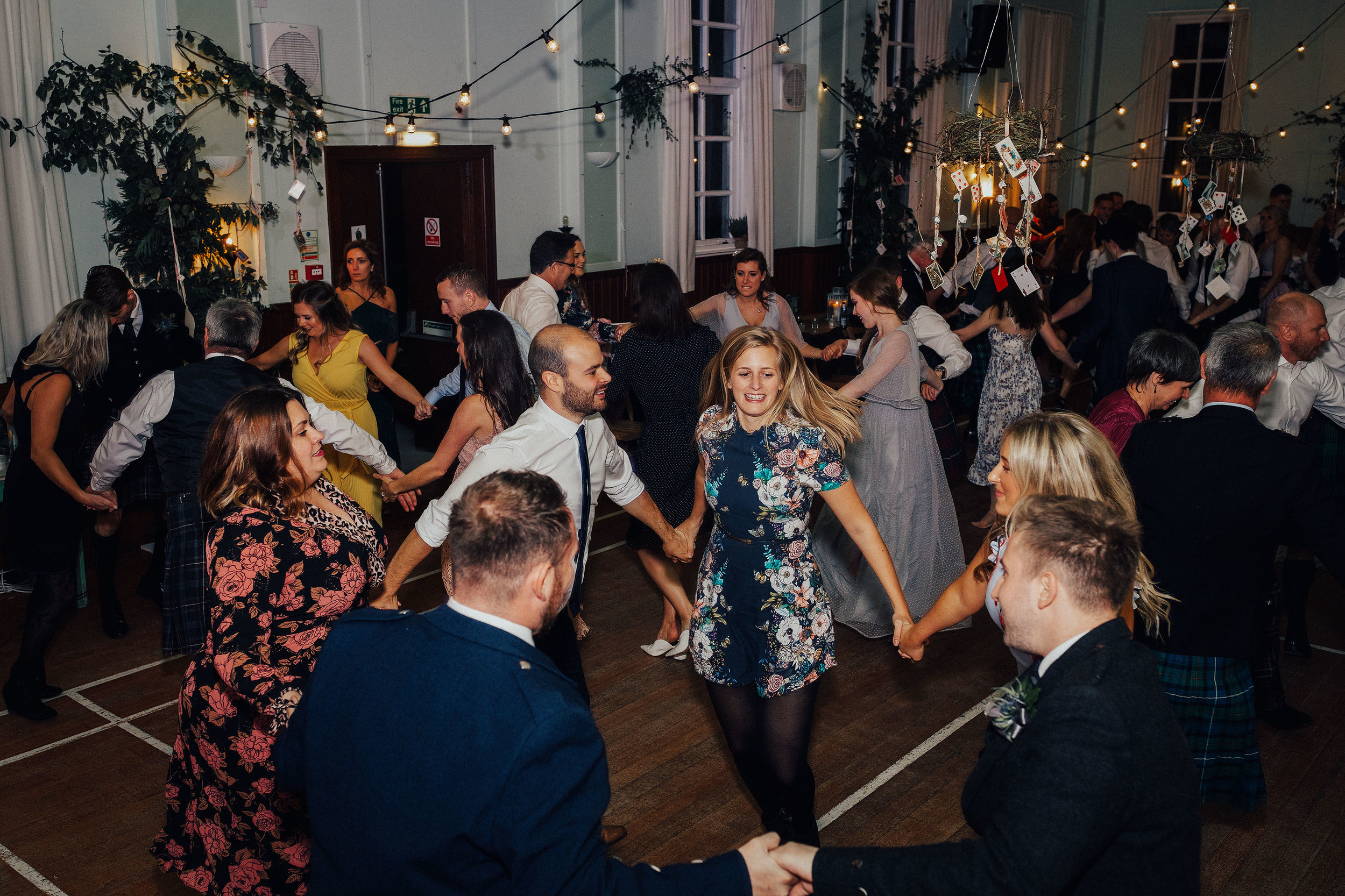 LOCH_GARTEN_DIY_WEDDING_PJ_PHILLIPS_PHOTOGRAPHY_236.jpg