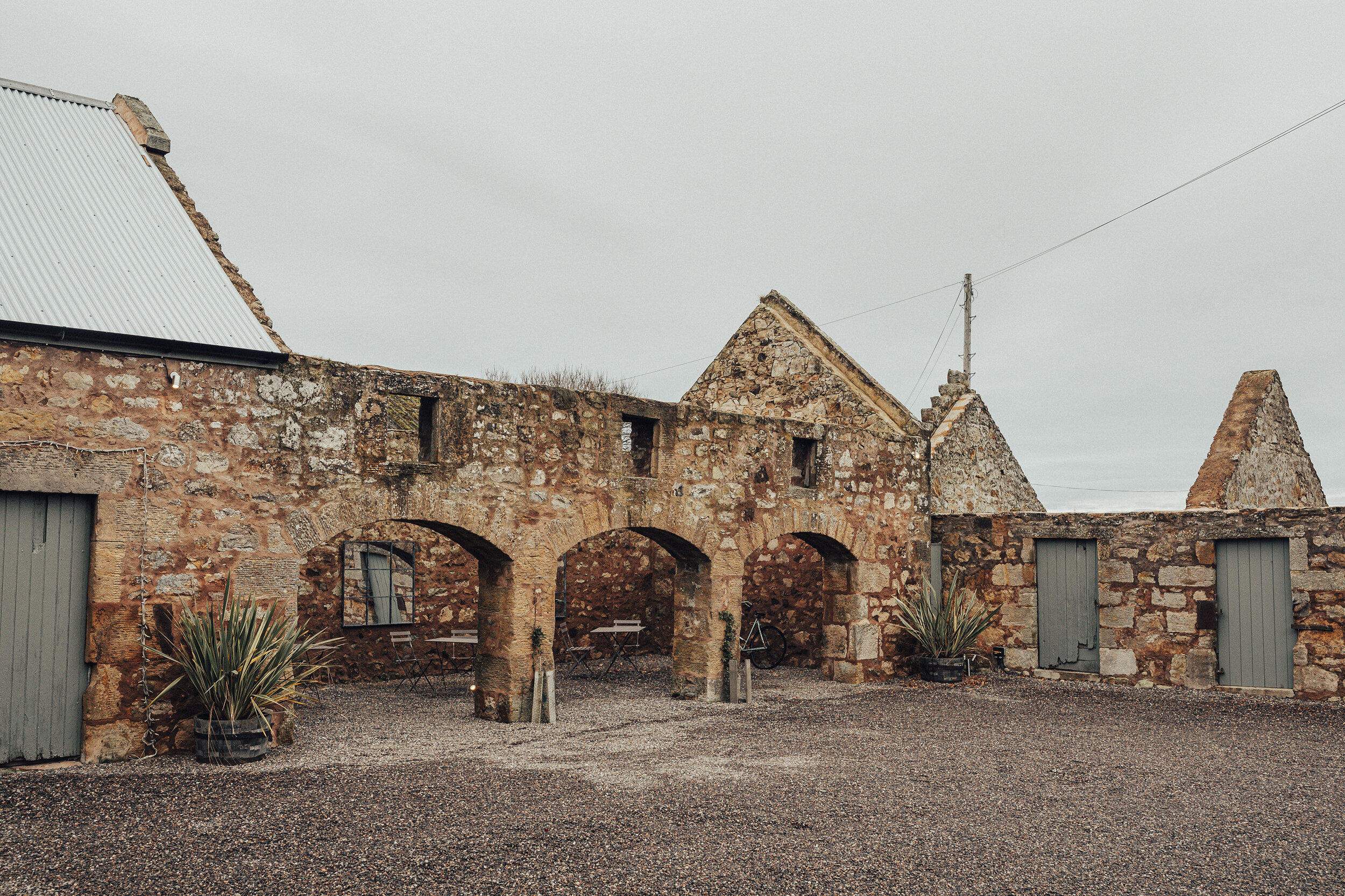 COW_SHED_CRAIL_WEDDING_PJ_PHILLIPS_PHOTOGRAPHY_1.jpg