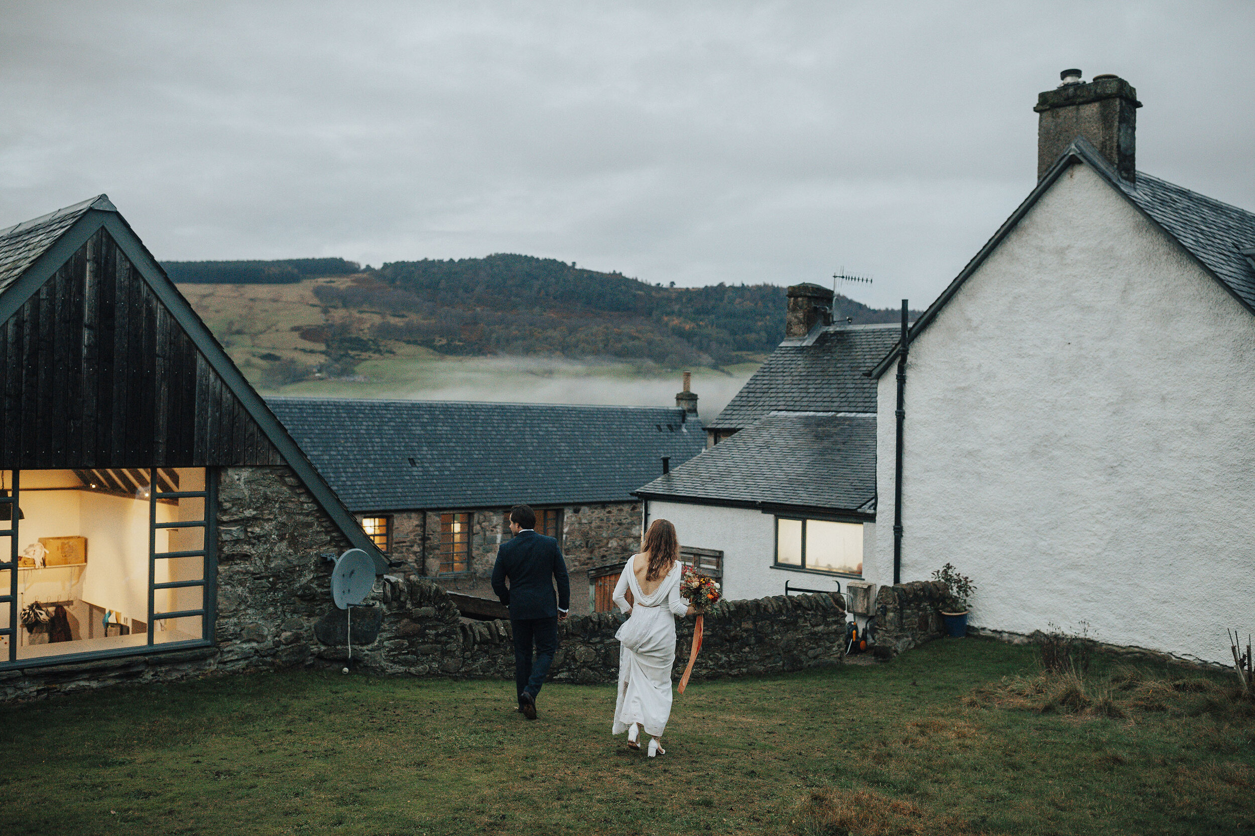 BALLINTAGGART_FARM_MICRO_WEDDING_PJ_PHILLIPS_PHOTOGRAPHY_137.jpg