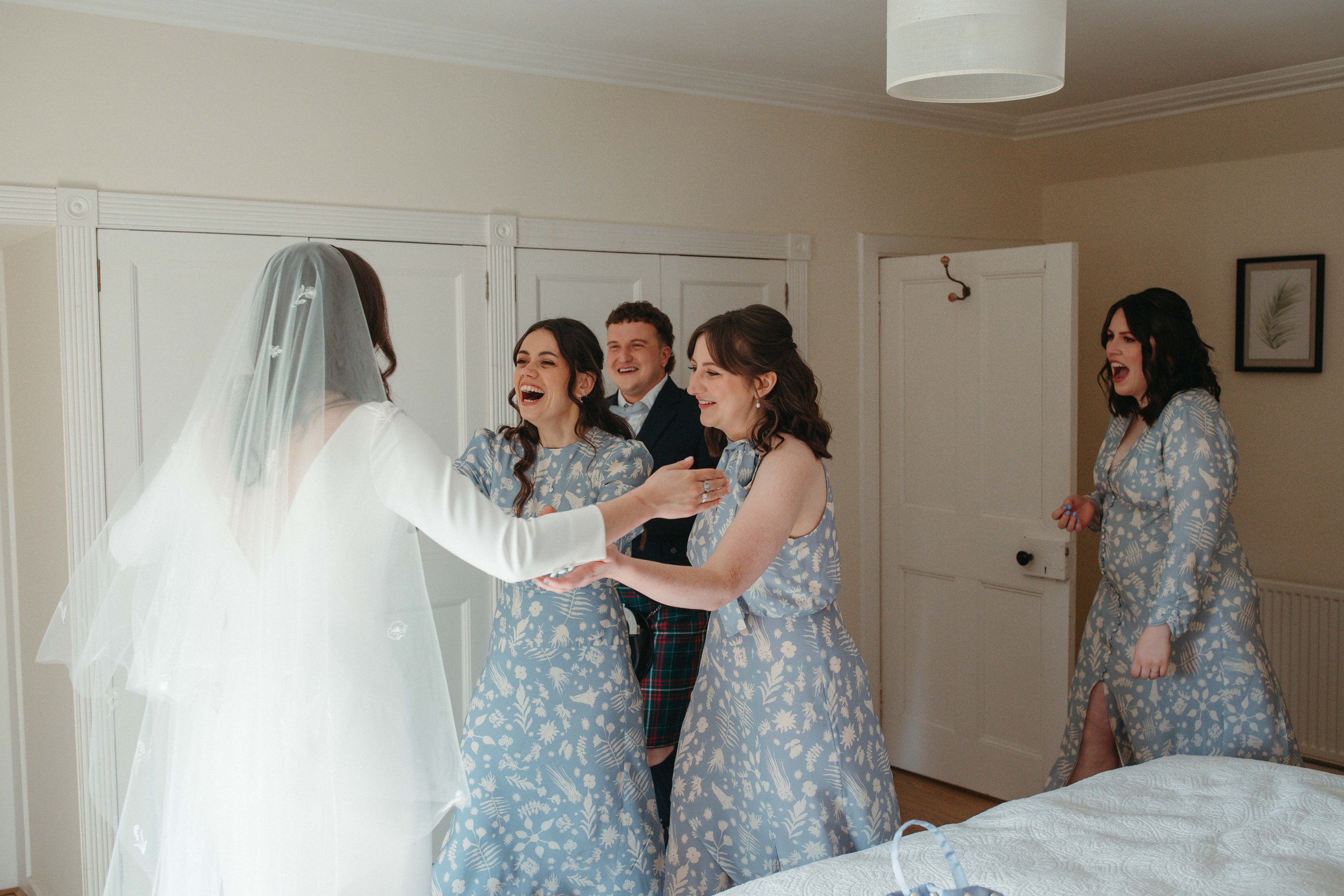 ROSSIE_ON_THE_EARN_WEDDING_PJ_PHILLIPS_PHOTOGRAPHY51.jpg