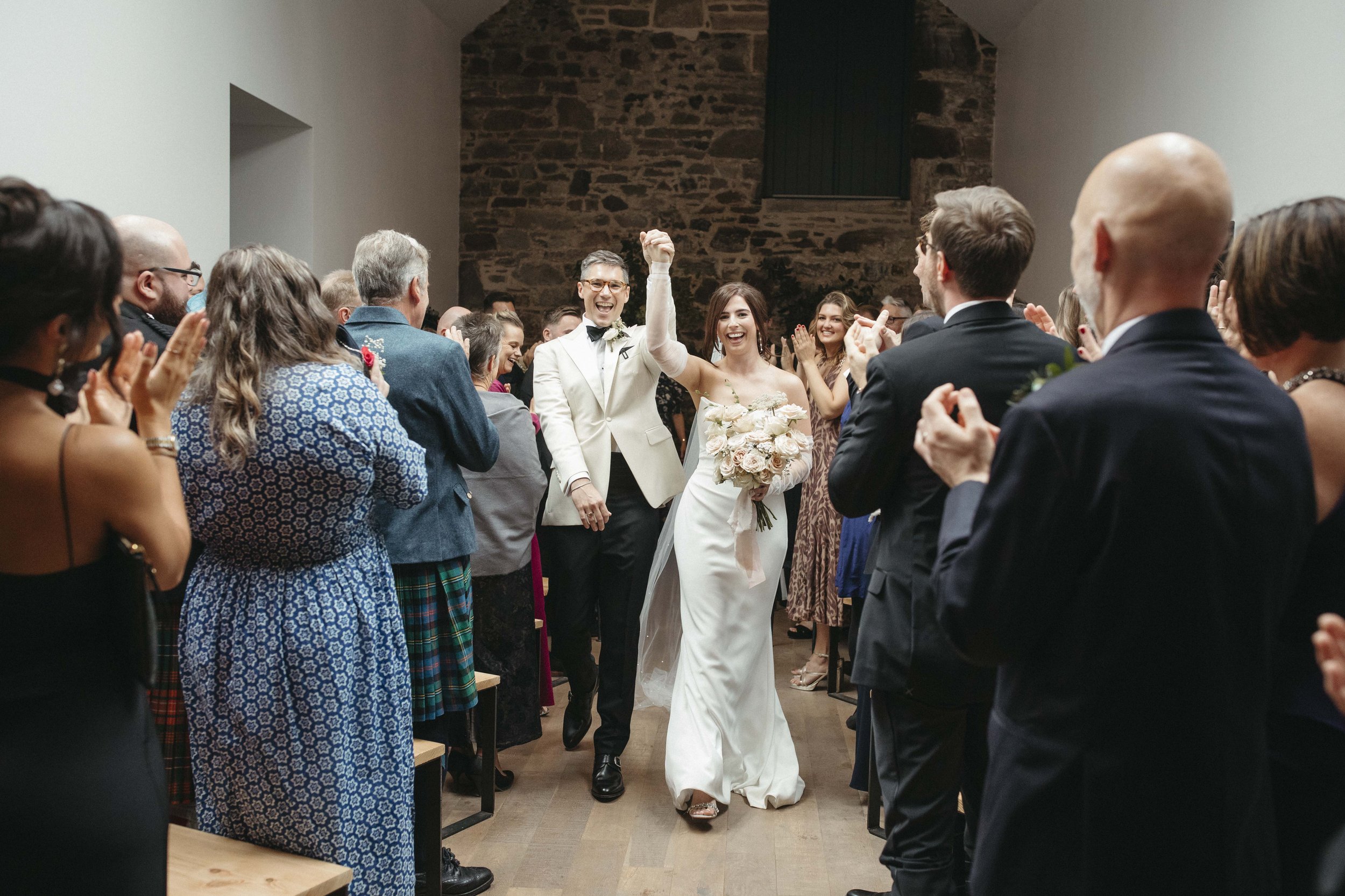 GUARDSWELL_FARM_WEDDING_PJ_PHILLIPS_PHOTOGRAPHY100.jpg