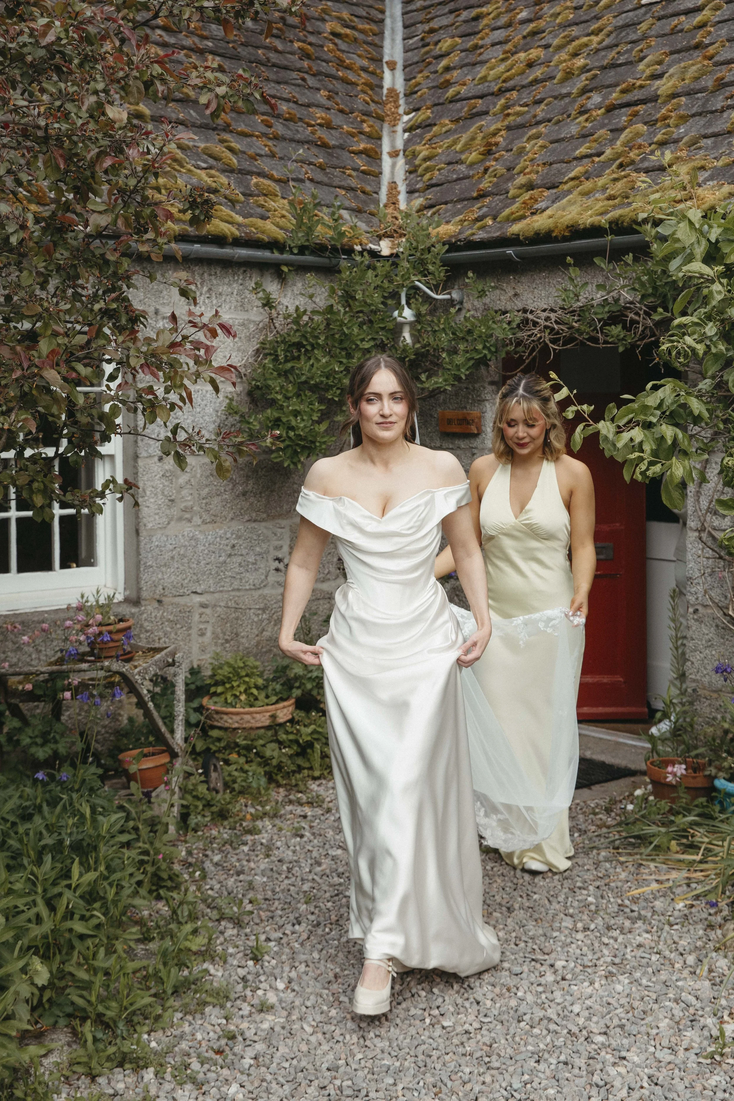 DELL_OF_ABERNETHY_WEDDING_PHOTOGRAPHY 41.jpg