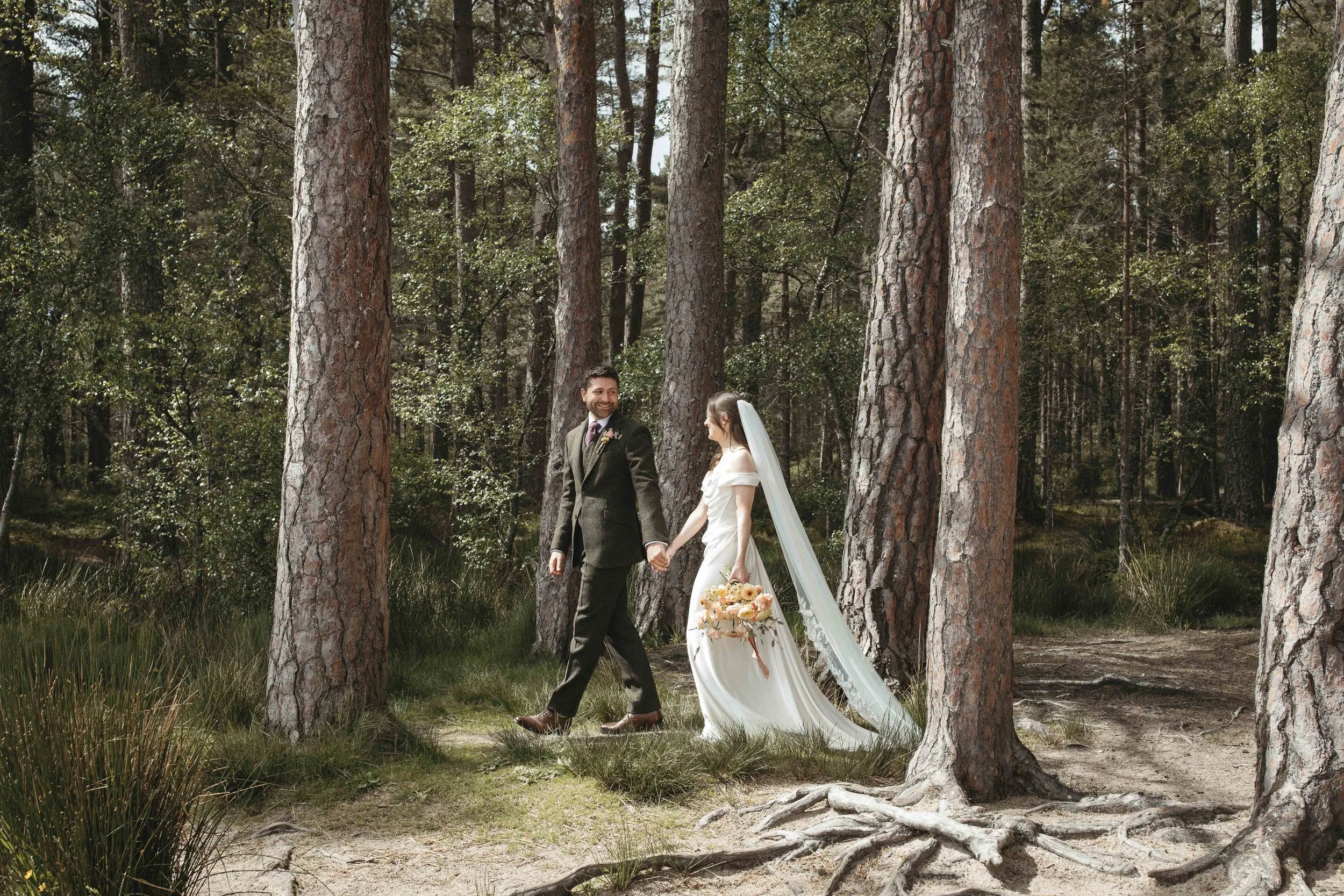 DELL_OF_ABERNETHY_WEDDING_PHOTOGRAPHY 117.jpg