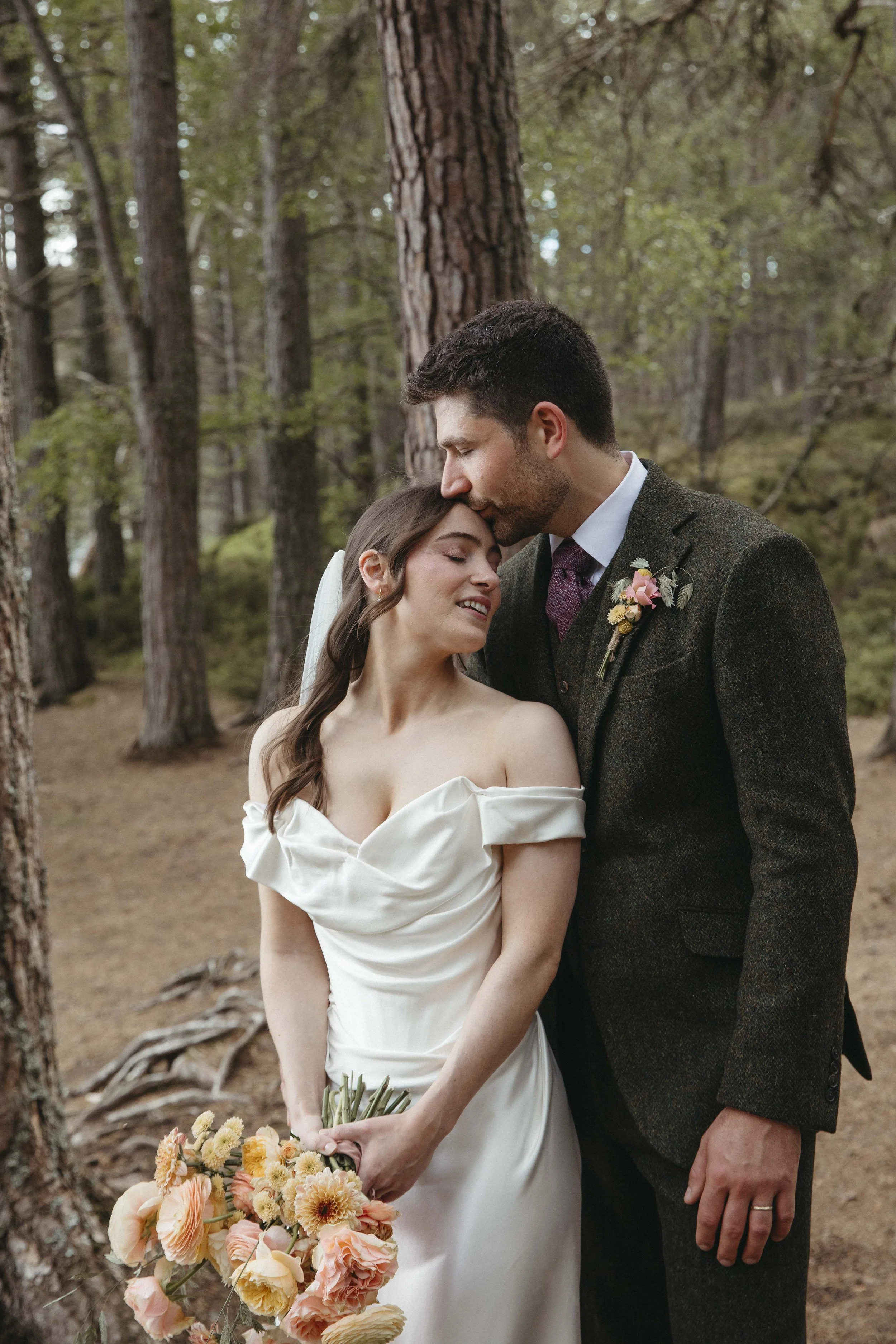 DELL_OF_ABERNETHY_WEDDING_PHOTOGRAPHY 121.jpg