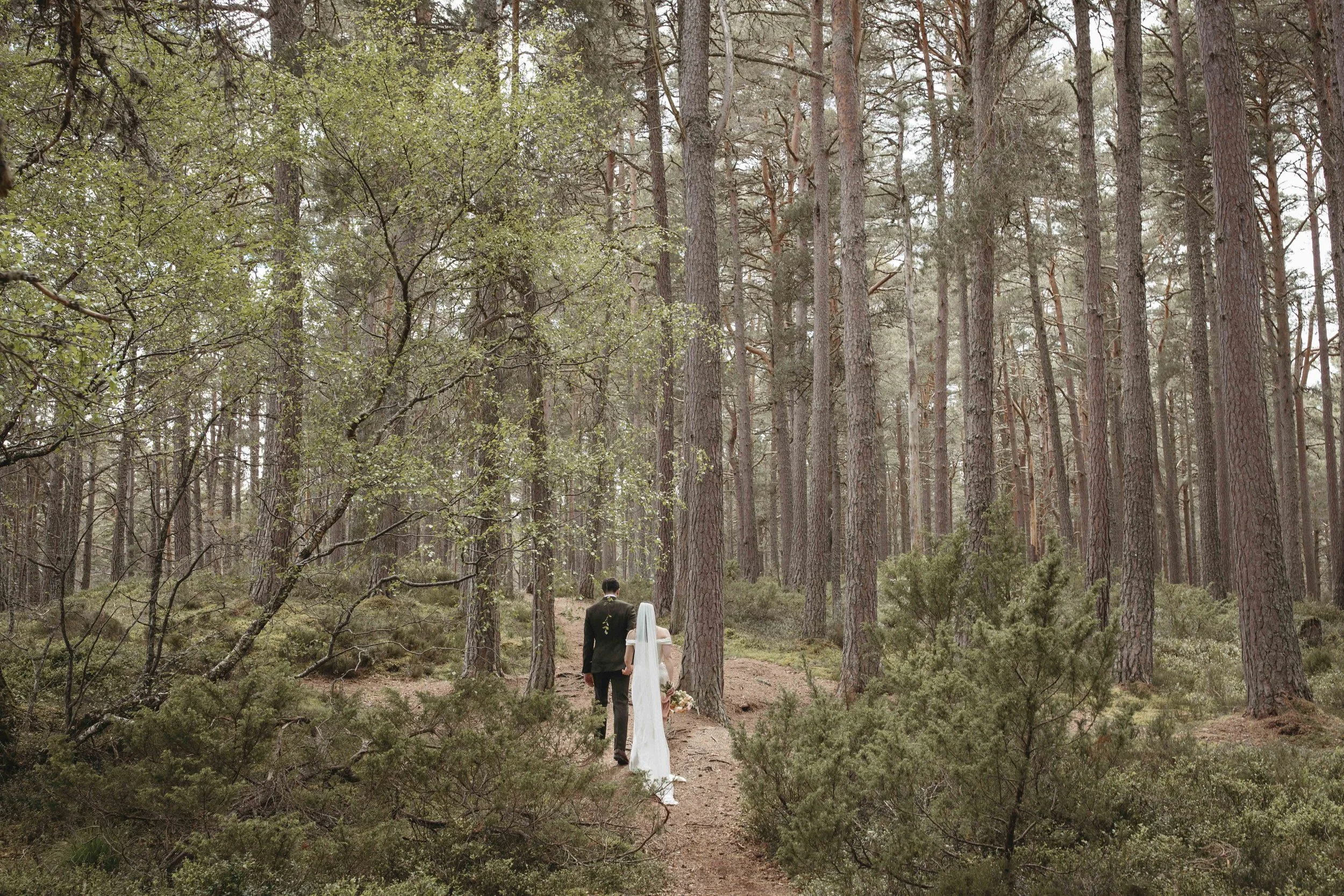 DELL_OF_ABERNETHY_WEDDING_PHOTOGRAPHY 122.jpg