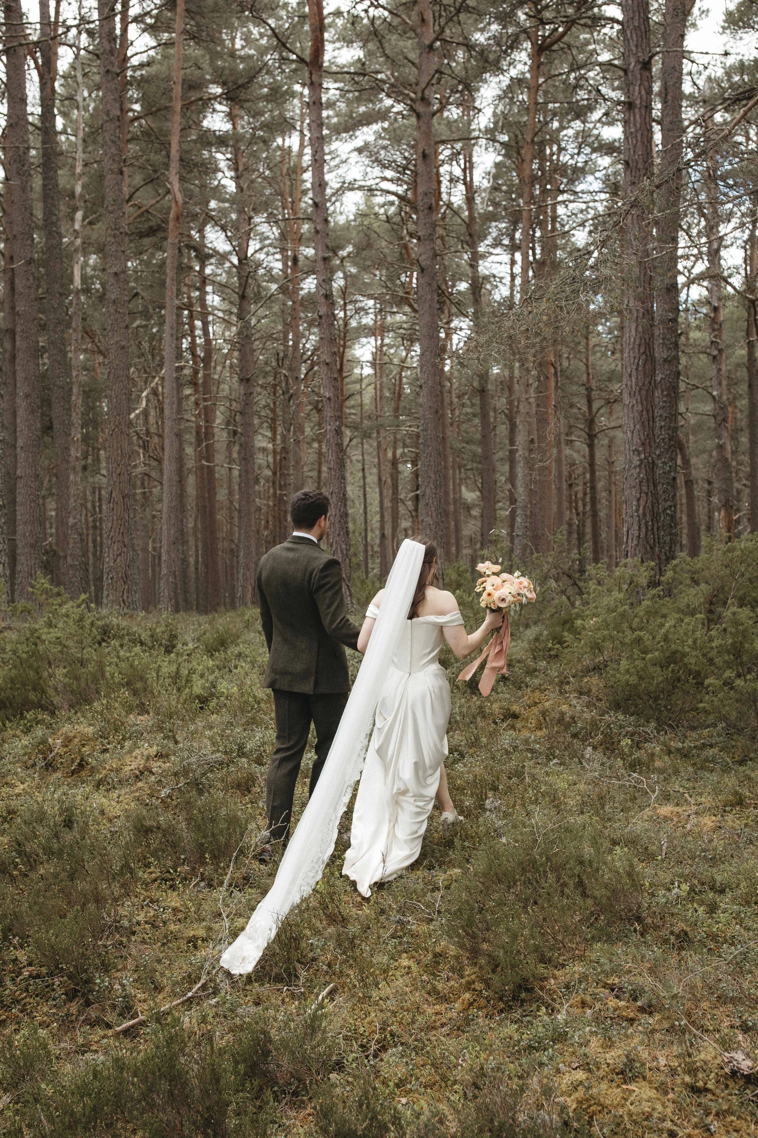 DELL_OF_ABERNETHY_WEDDING_PHOTOGRAPHY 124.jpg