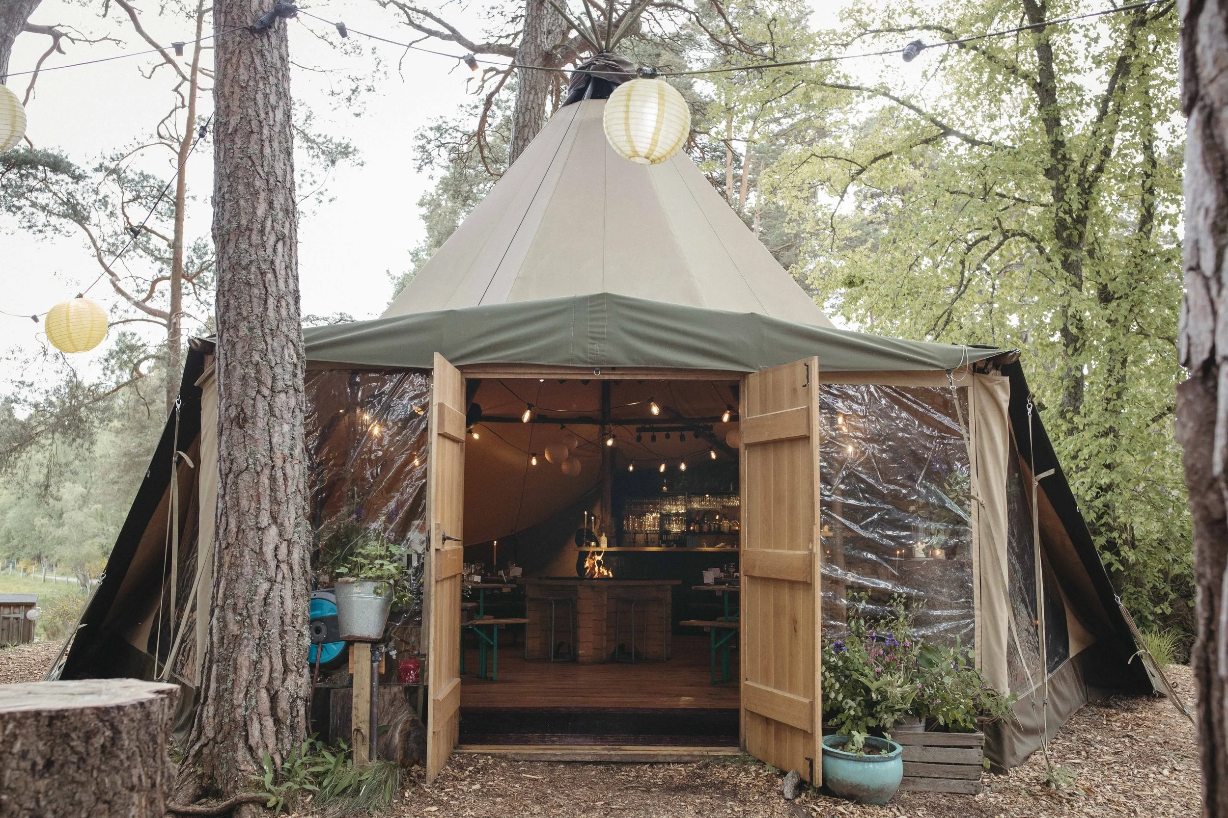 DELL_OF_ABERNETHY_WEDDING_PHOTOGRAPHY 168.jpg