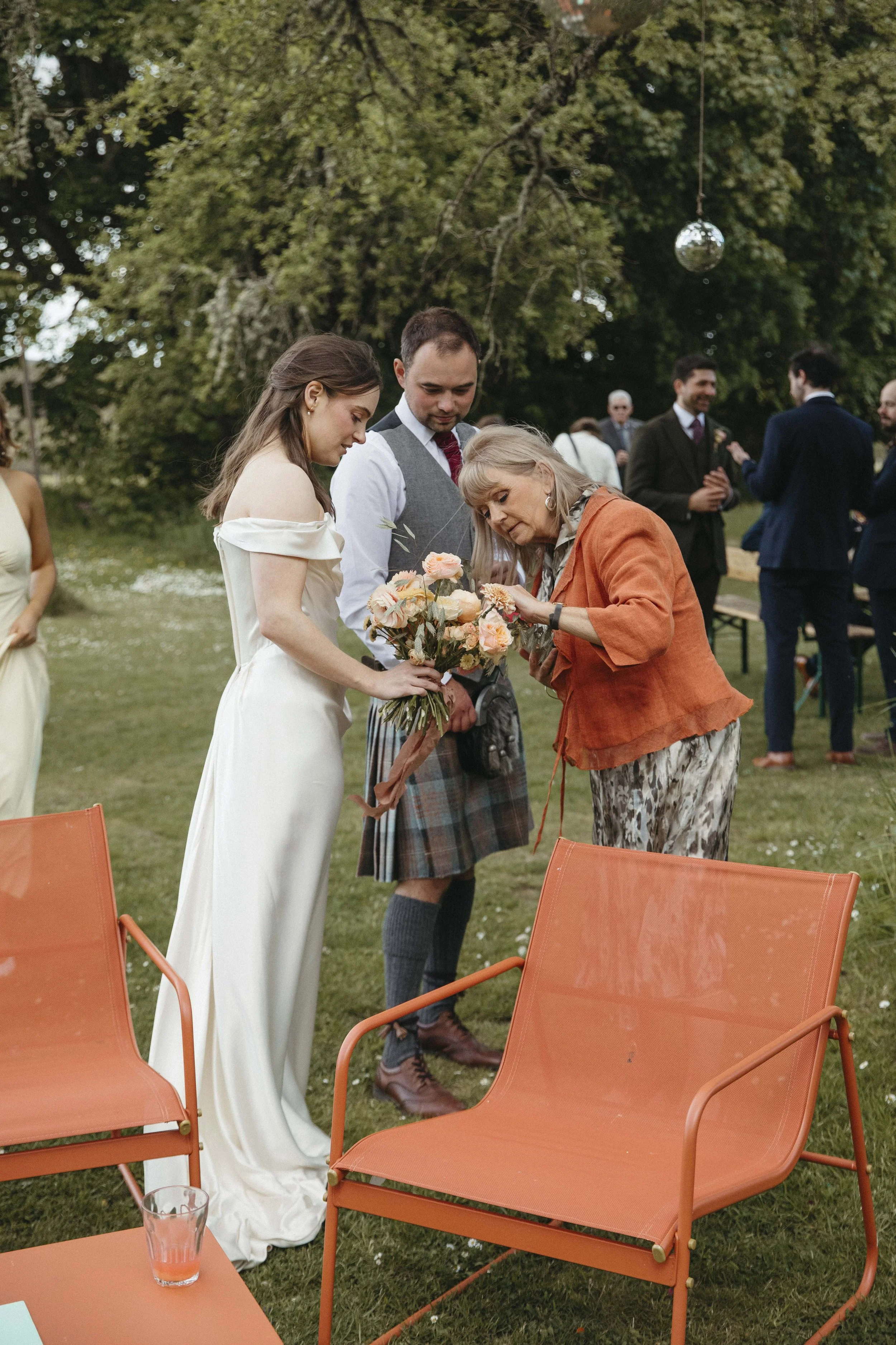 DELL_OF_ABERNETHY_WEDDING_PHOTOGRAPHY 178.jpg