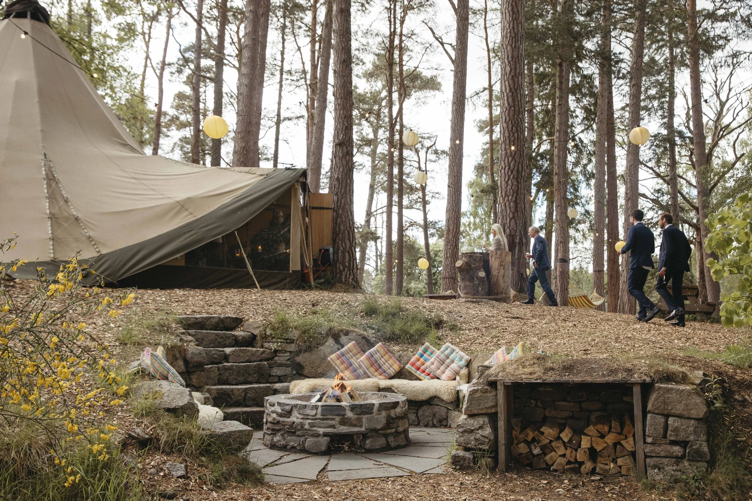 DELL_OF_ABERNETHY_WEDDING_PHOTOGRAPHY 181.jpg