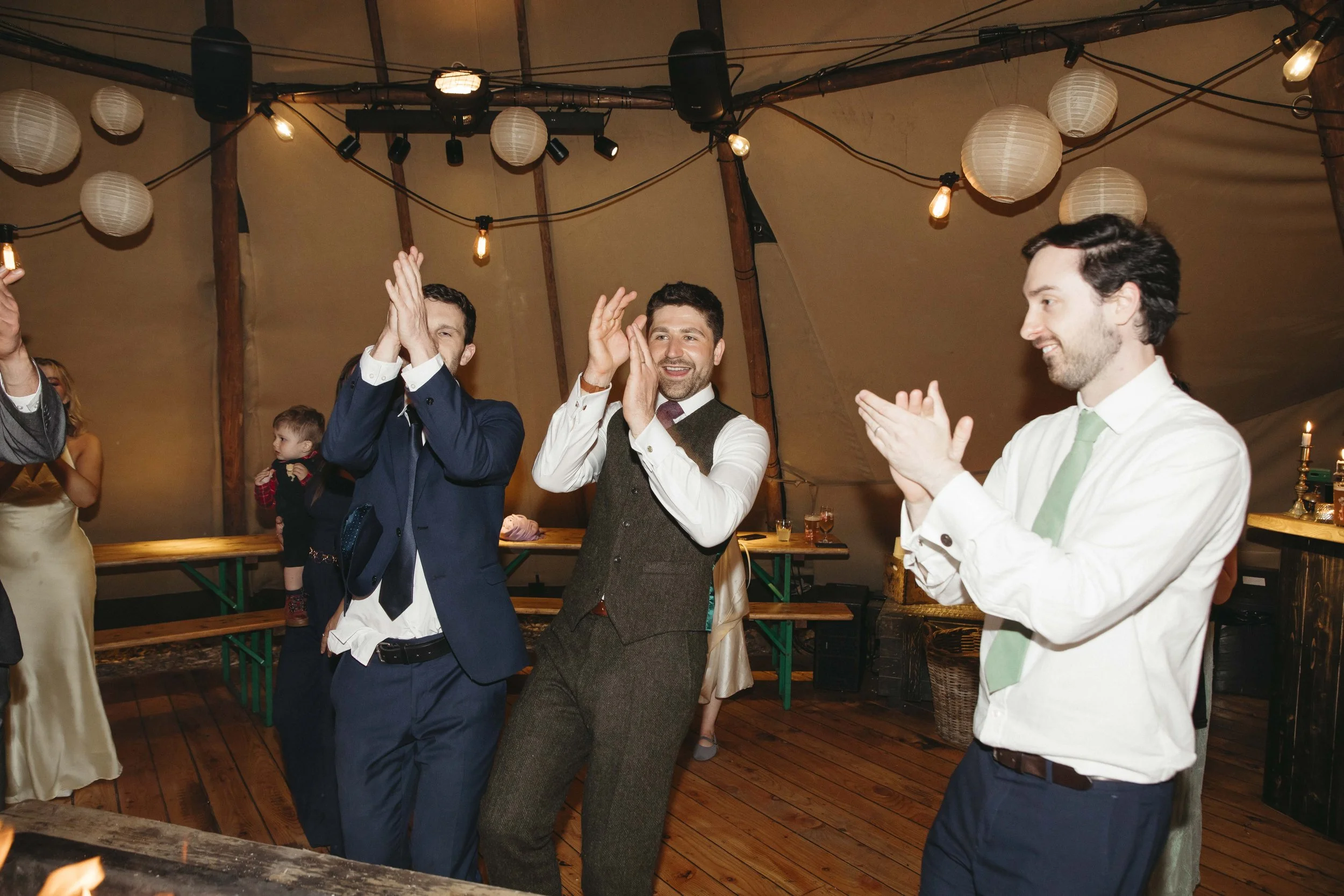 DELL_OF_ABERNETHY_WEDDING_PHOTOGRAPHY 233.jpg