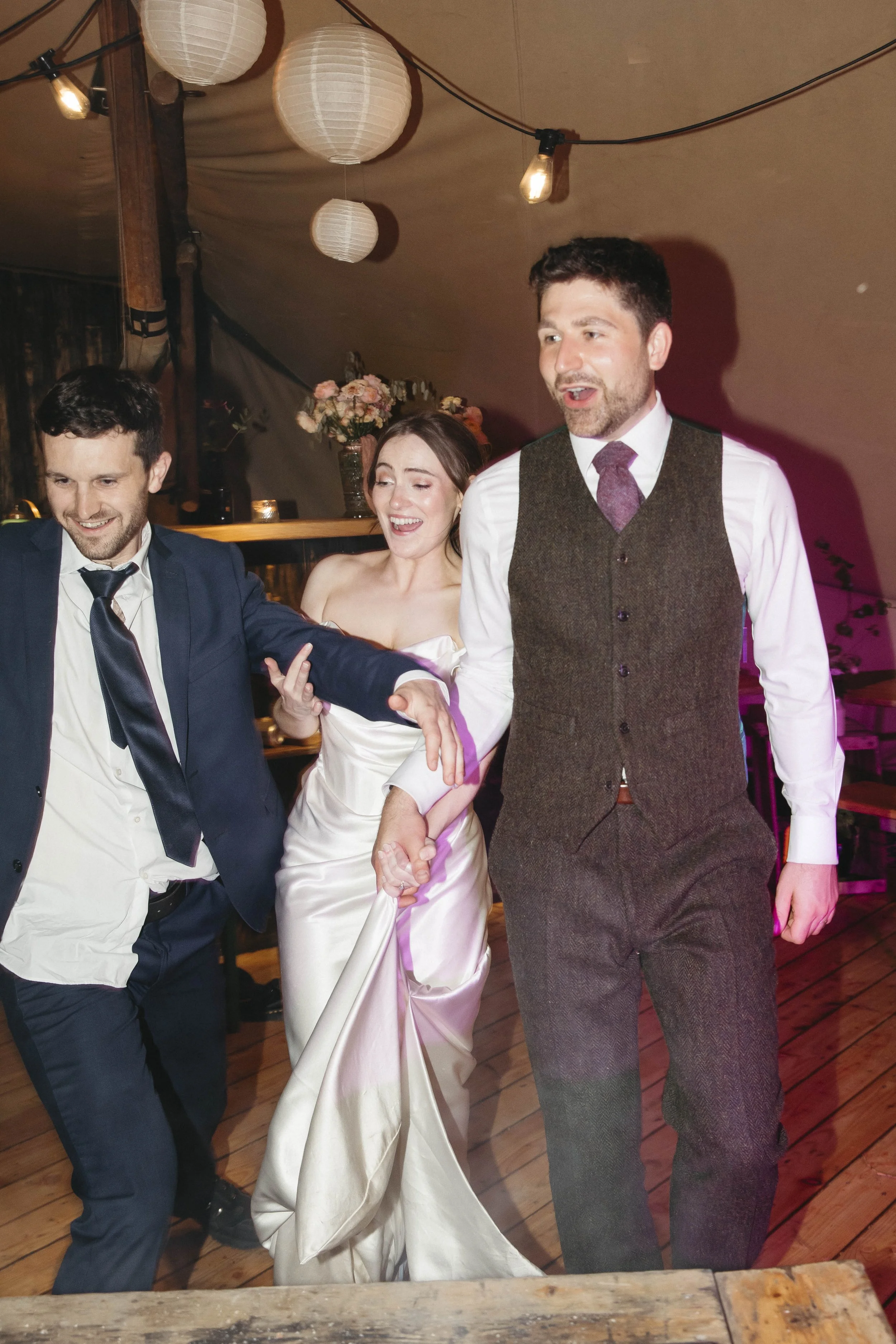 DELL_OF_ABERNETHY_WEDDING_PHOTOGRAPHY 236.jpg