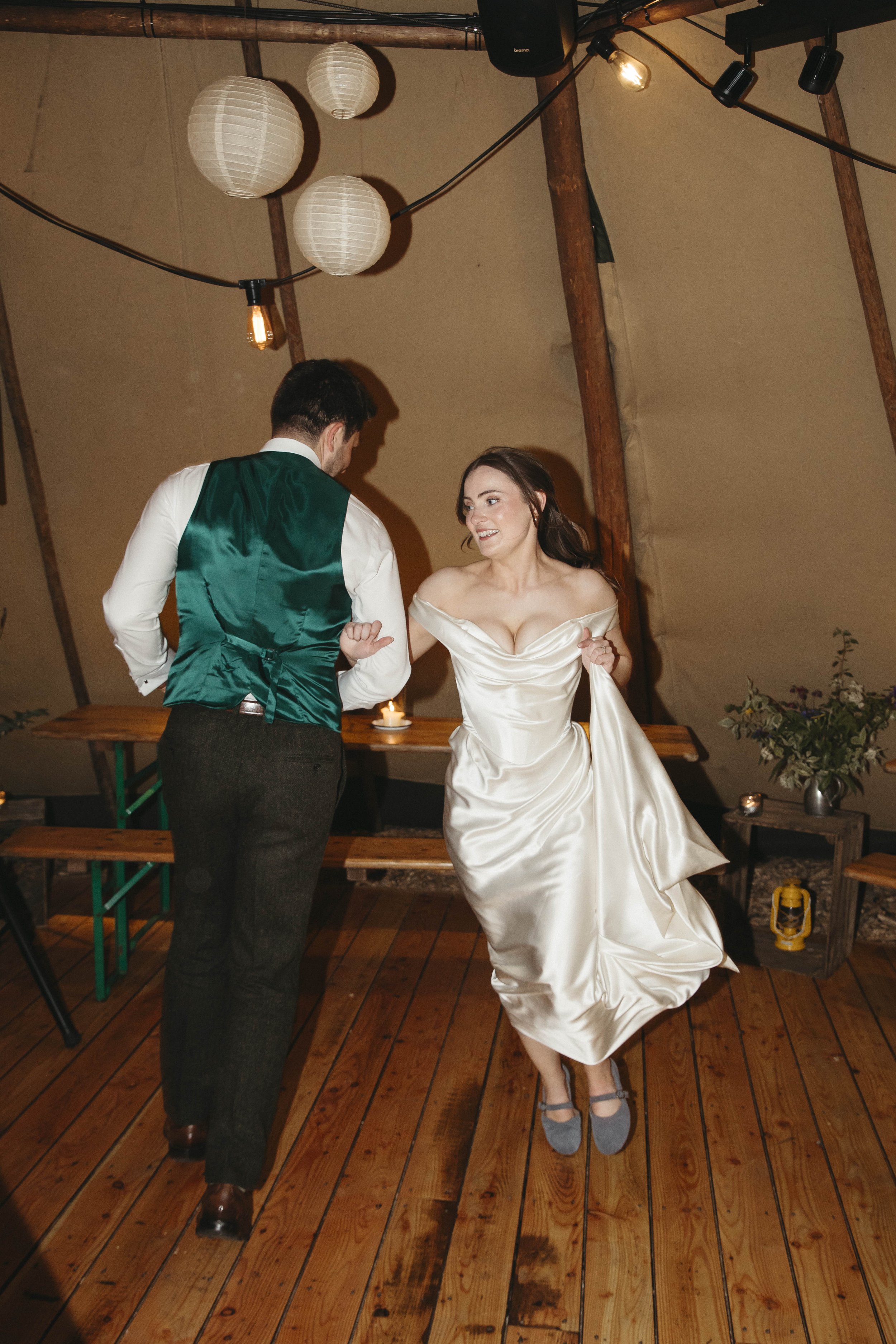 DELL_OF_ABERNETHY_WEDDING_PHOTOGRAPHY 238.jpg