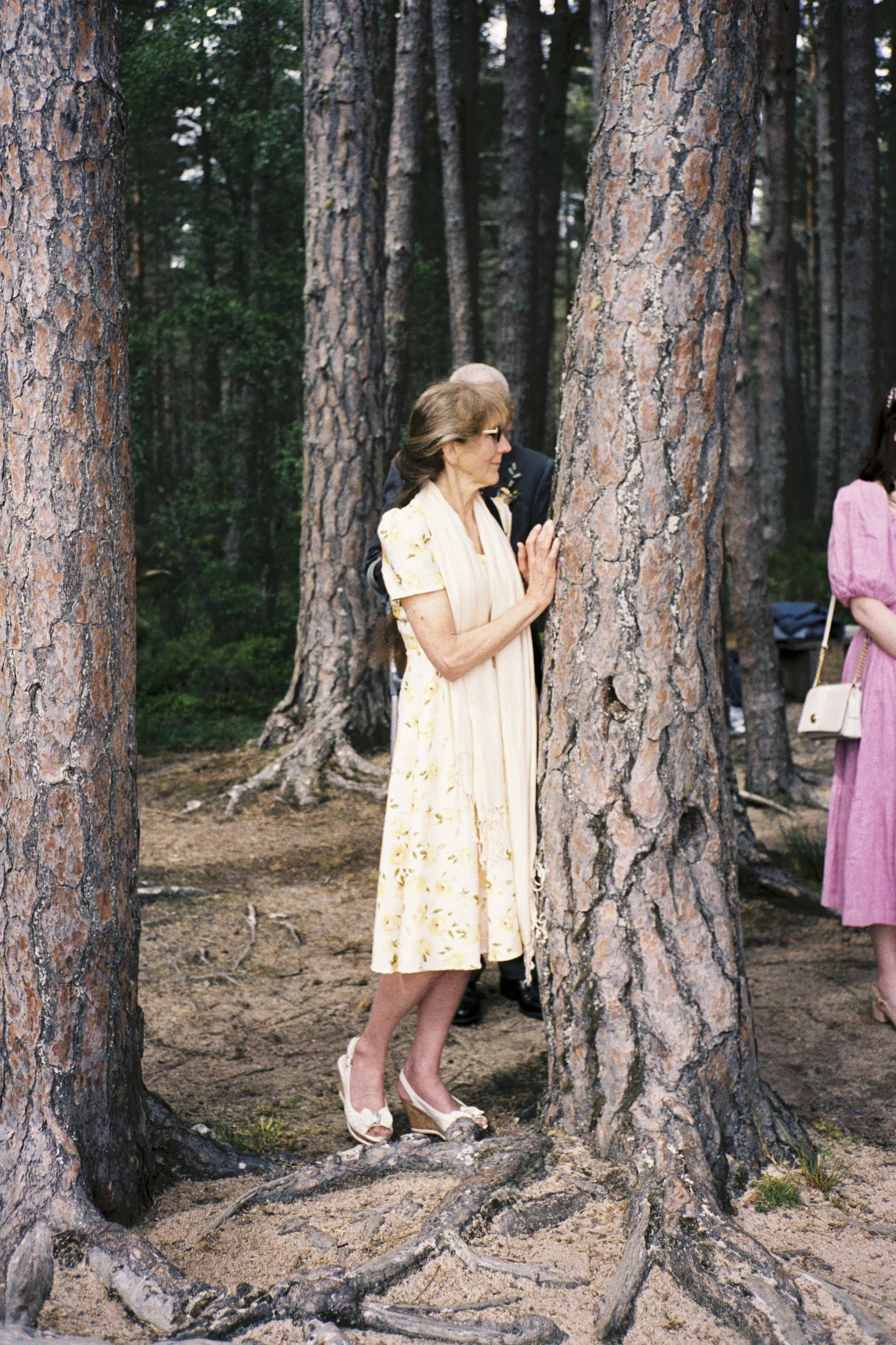 DELL_OF_ABERNETHY_WEDDING_PHOTOGRAPHY 263.jpg