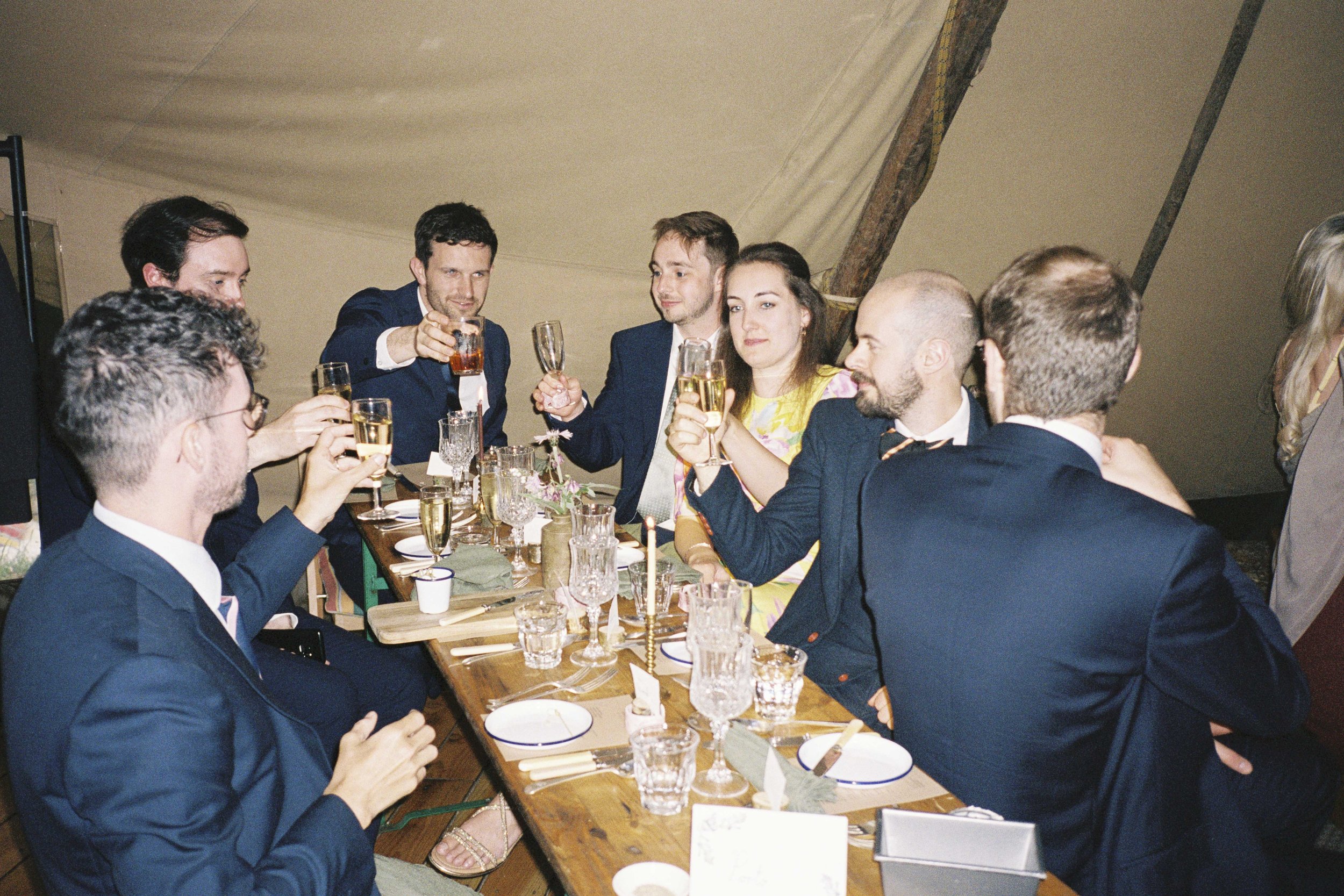 DELL_OF_ABERNETHY_WEDDING_PHOTOGRAPHY 283.jpg