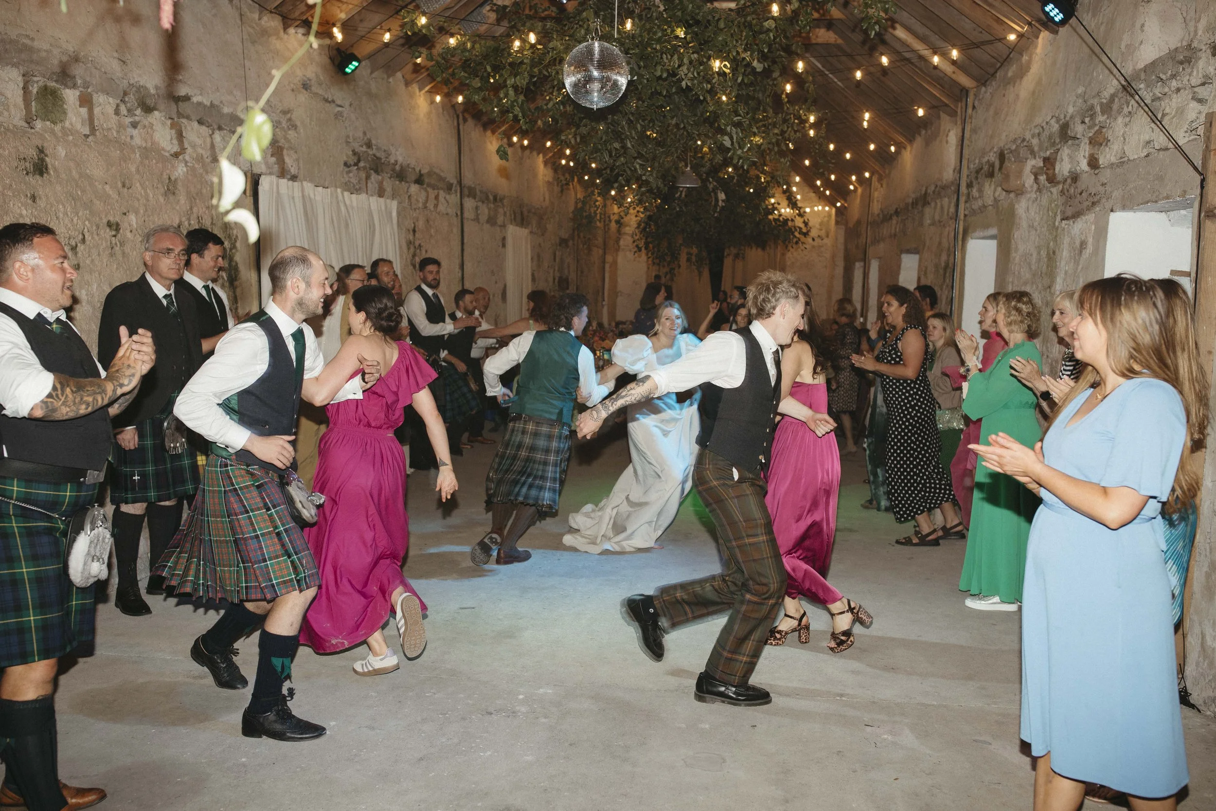 FILM_PHOTOGRAPHY_WEDDING_SCOTLAND 220.jpg