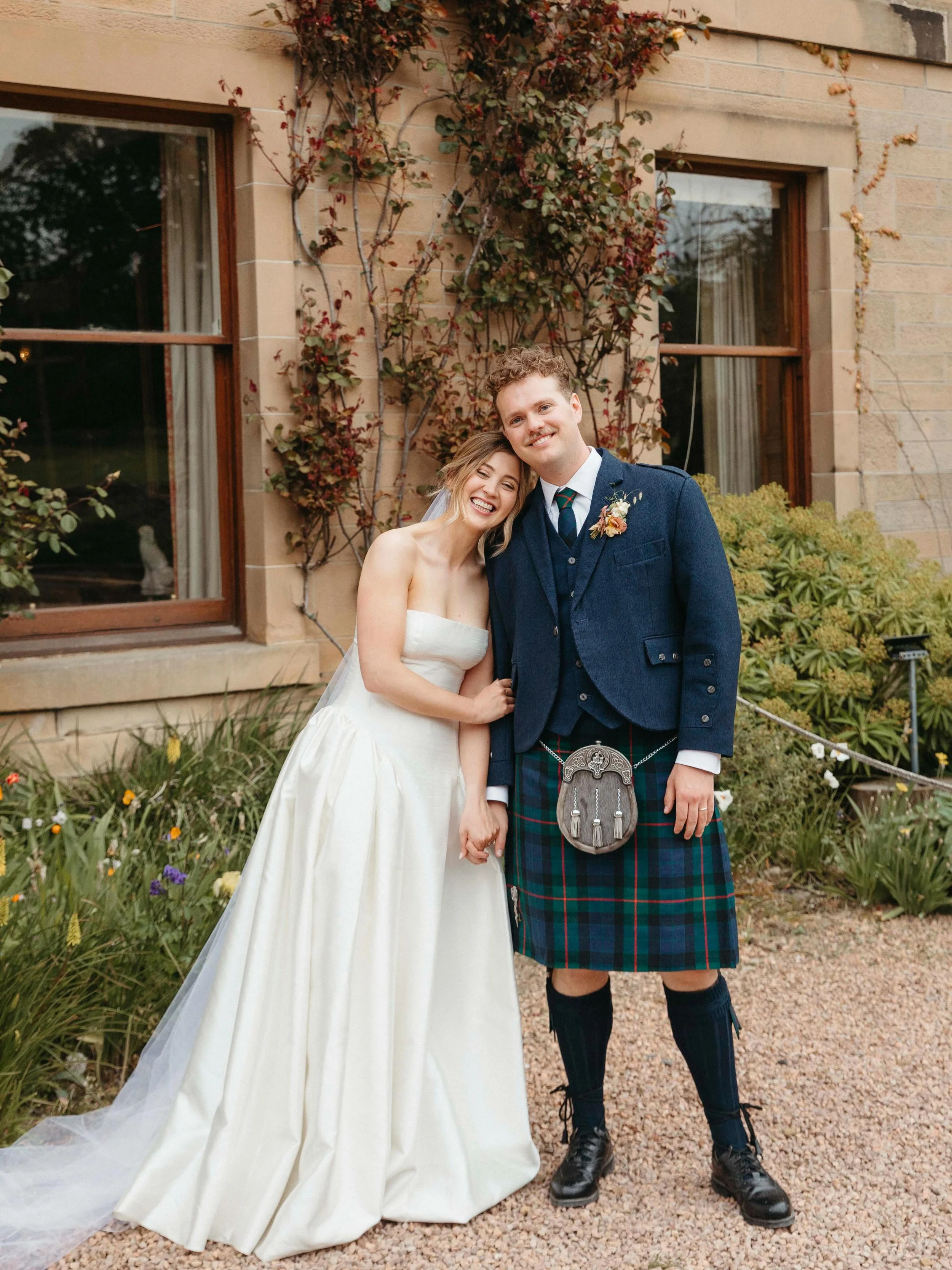 A beautiful day @cambocountryhouse with E &amp; T and all their wonderful family and friends. It was so lovely seeing these two fully immersed in the joy and warmth of their wedding day, and enjoying every moment of it together. Big shout out to all 