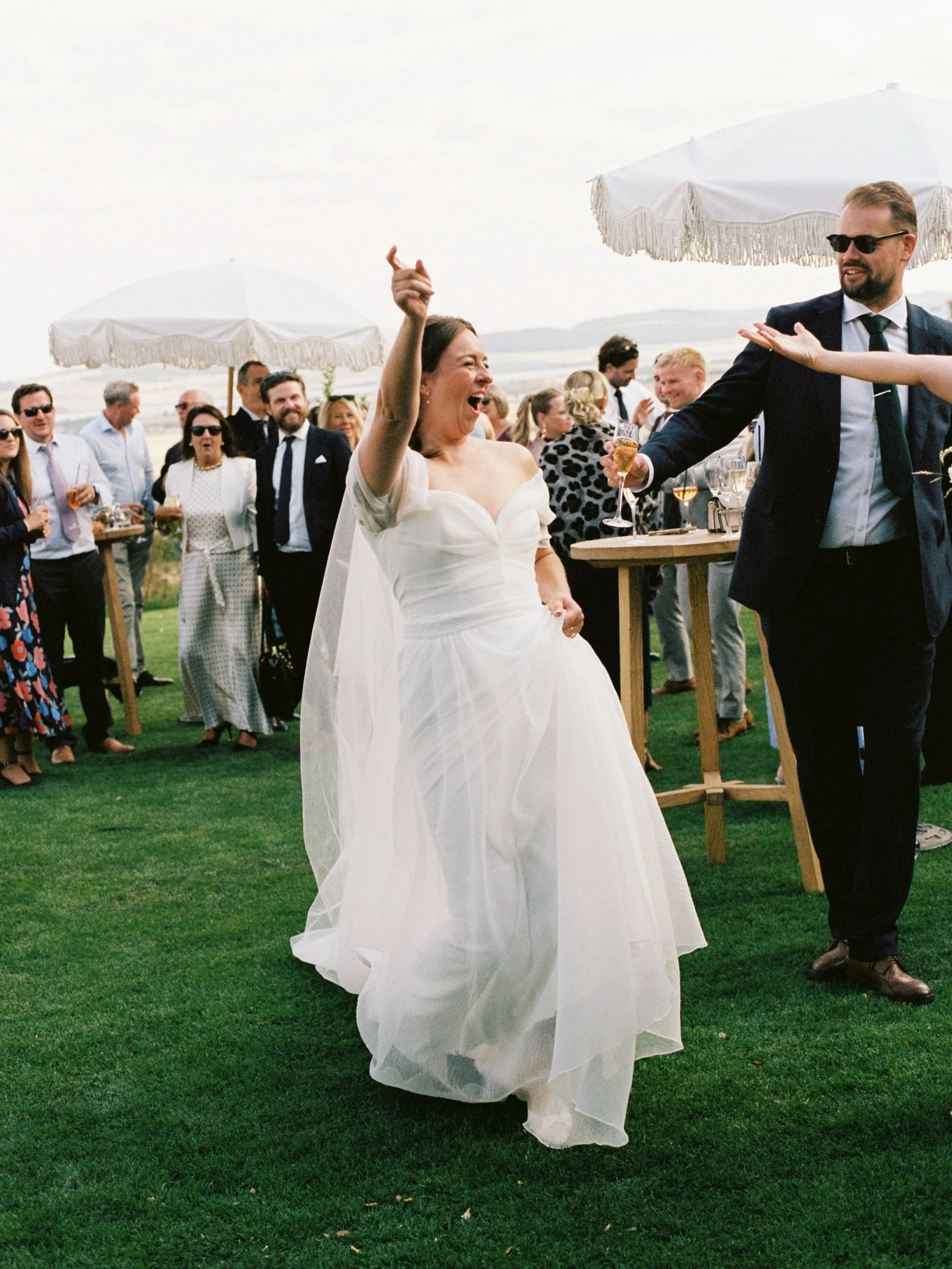 L &amp; T&rsquo;s wonderful late summer celebrations @guardswellfarm captured on 35mm film. 
.
.
.
#weddingonfilm #filmweddingphotographer #scottishwedding #modernbride #onfilm 

Photographer: @pjphillipsphoto 
Venue: @guardswellfarm 
Florist: @ochre