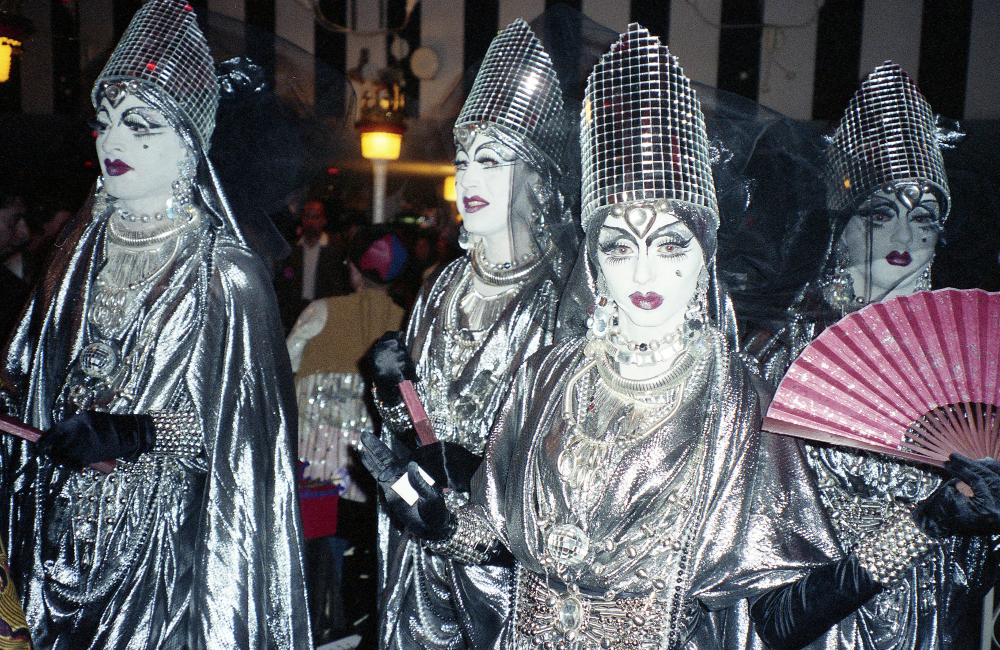 The Love Ball. (1989)