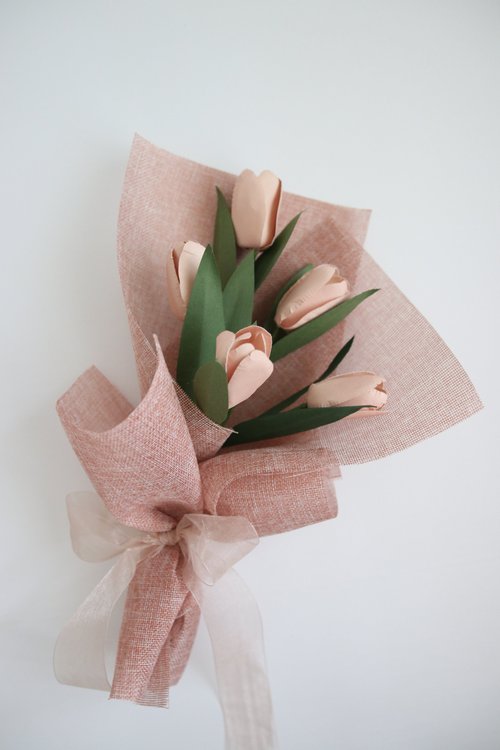 Paper Flower Bouquet — Handmade by Sara Kim  Paper flower bouquet diy, Flower  bouquet diy, Paper flower bouquet