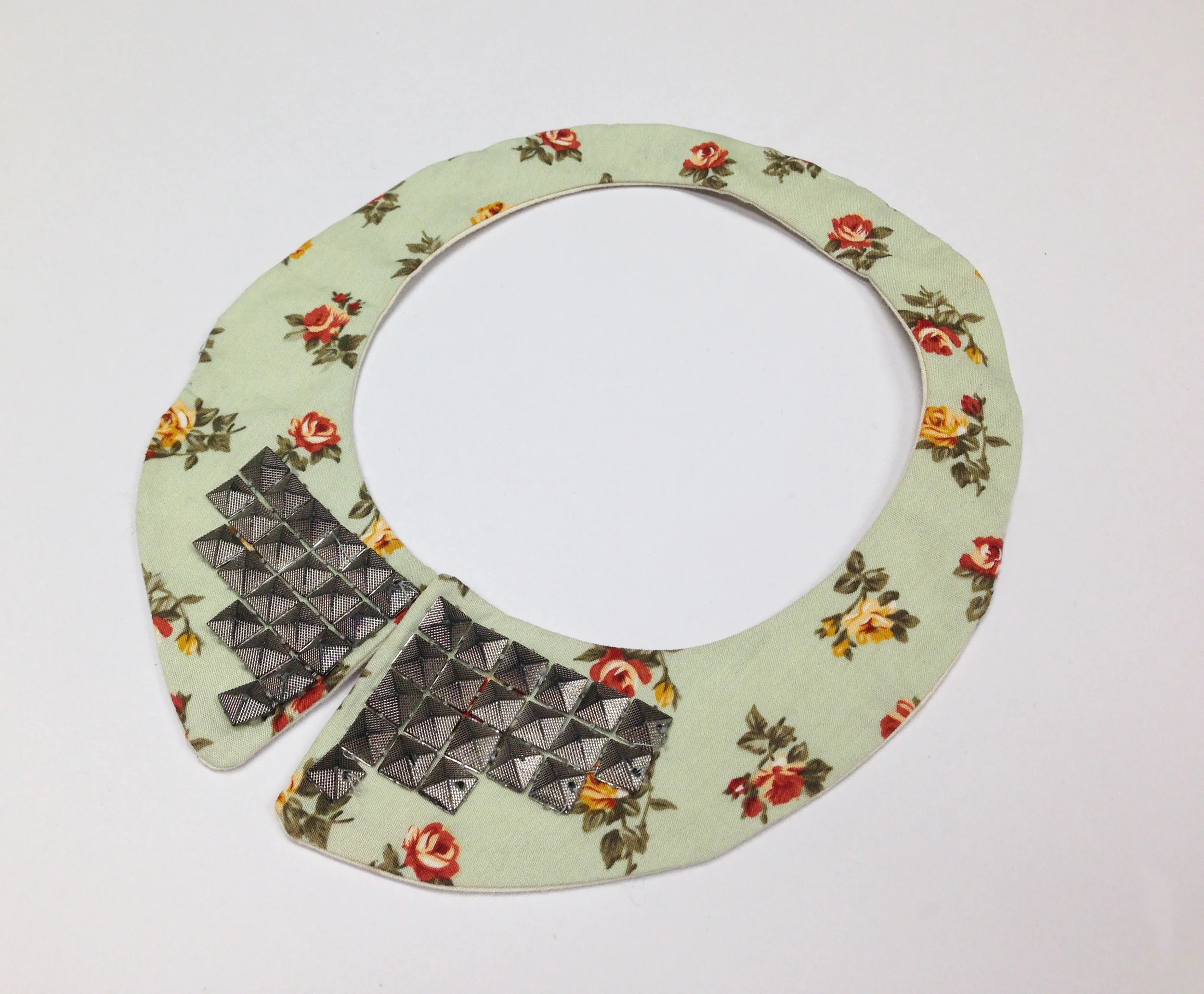 Collar 3.jpg