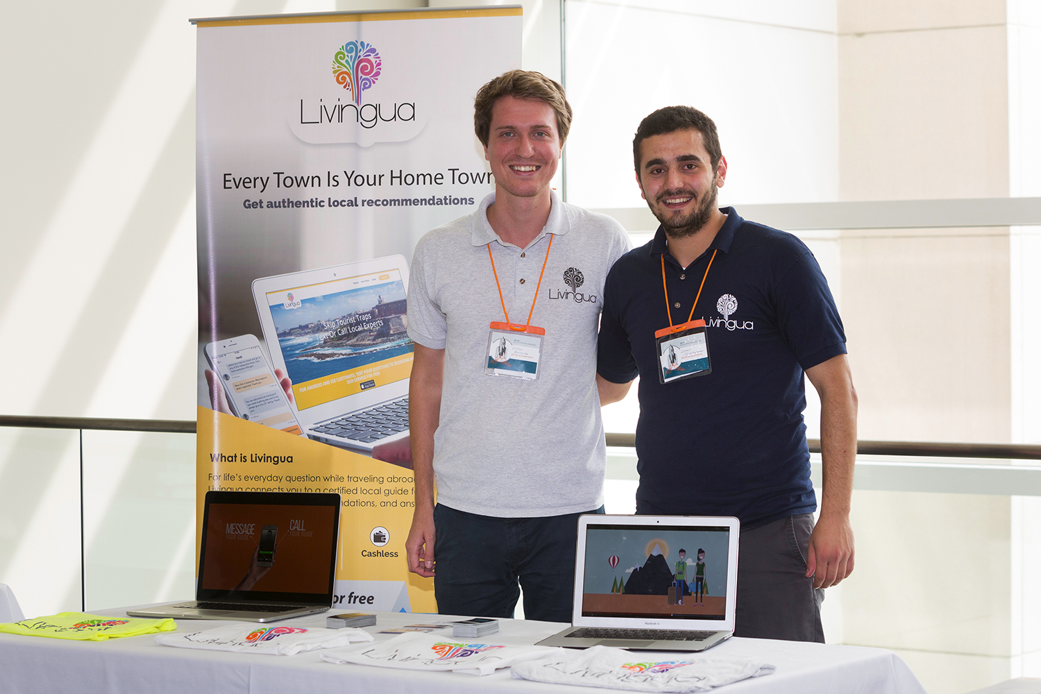 Livingua | 2016 | Showcase