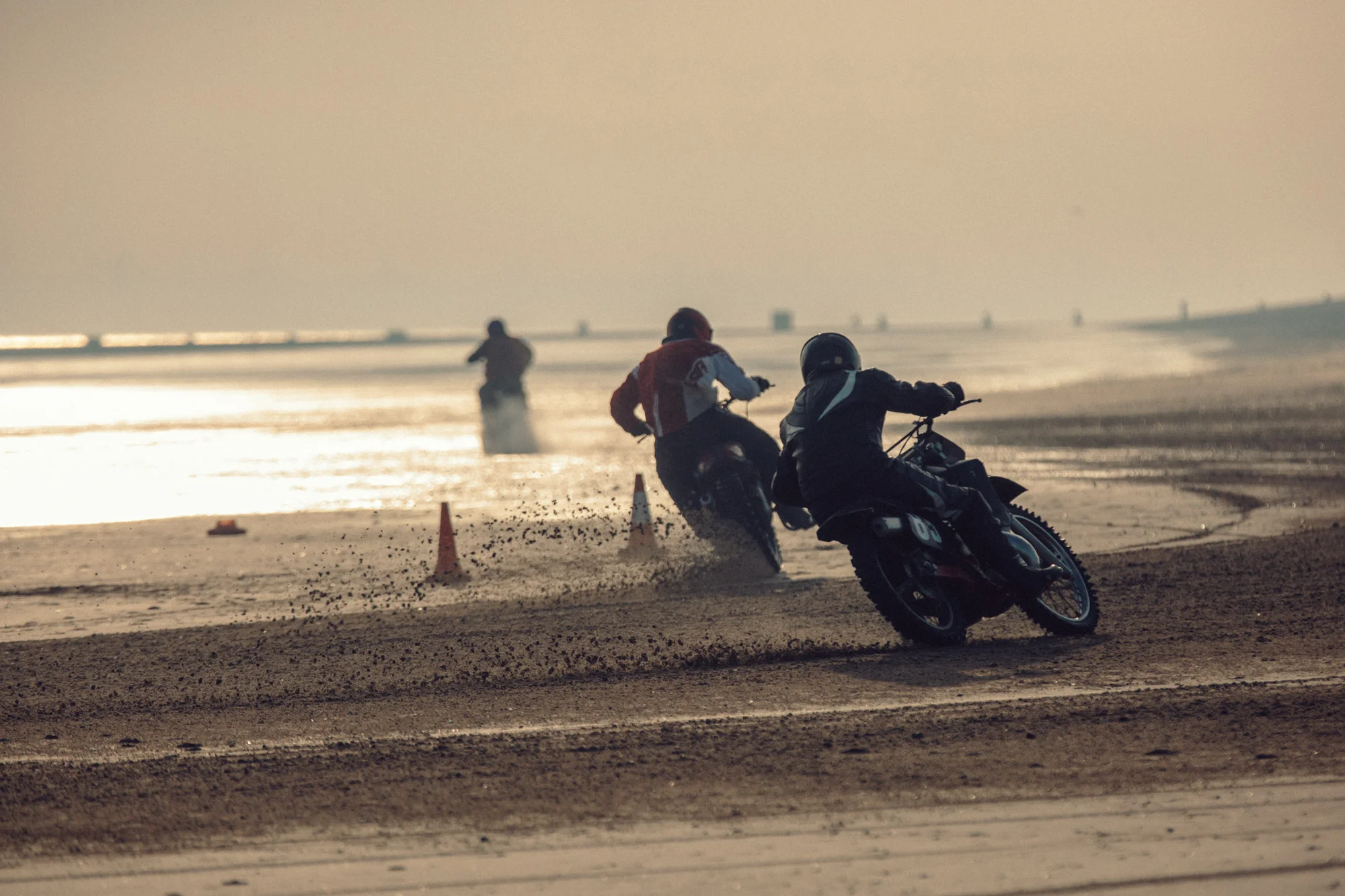 BEACH-RACE-200119-ANDREW-WHITTON-0228-WEB.jpg