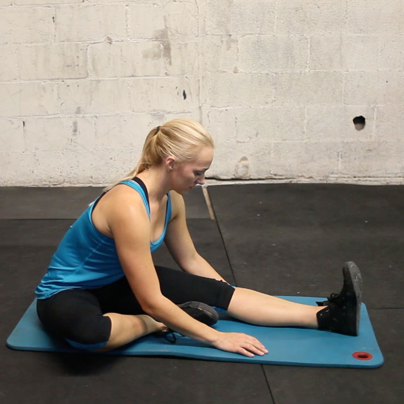 Hamstrings stretch