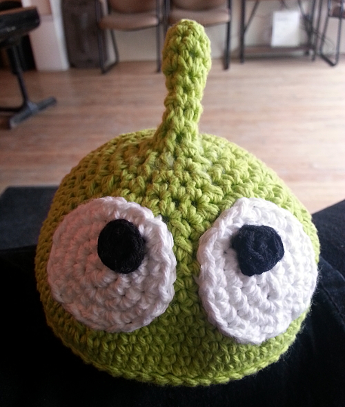 I started with the eyes, then used them as a scale measure. The eyes take up about one-third of the head's circumference.
