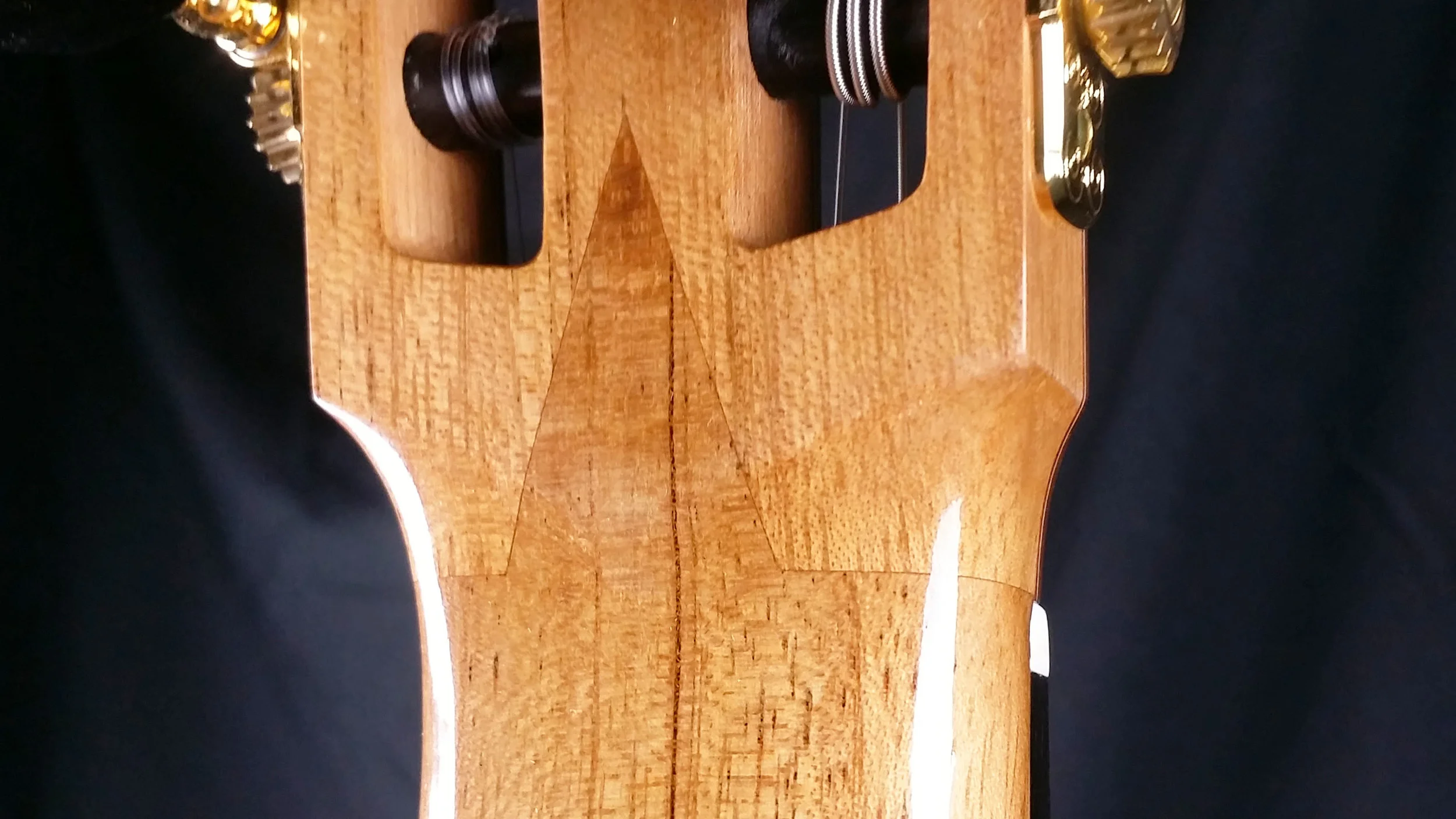 V-Jointed Headstock Detail