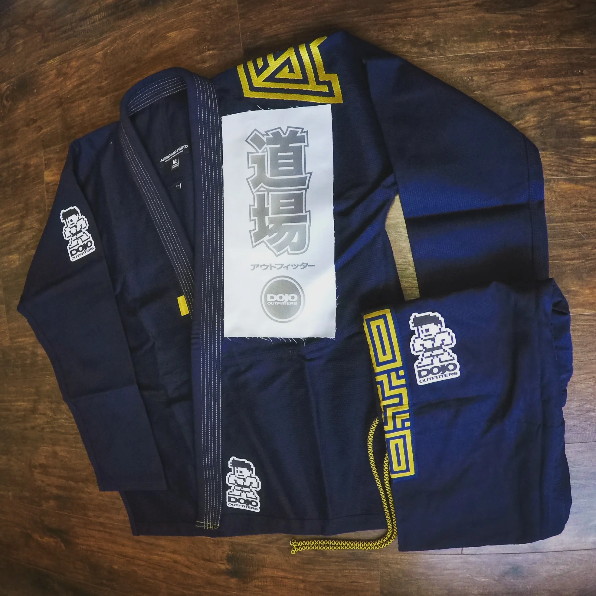 Albino Preto Batch #26 Quickstrike Navy