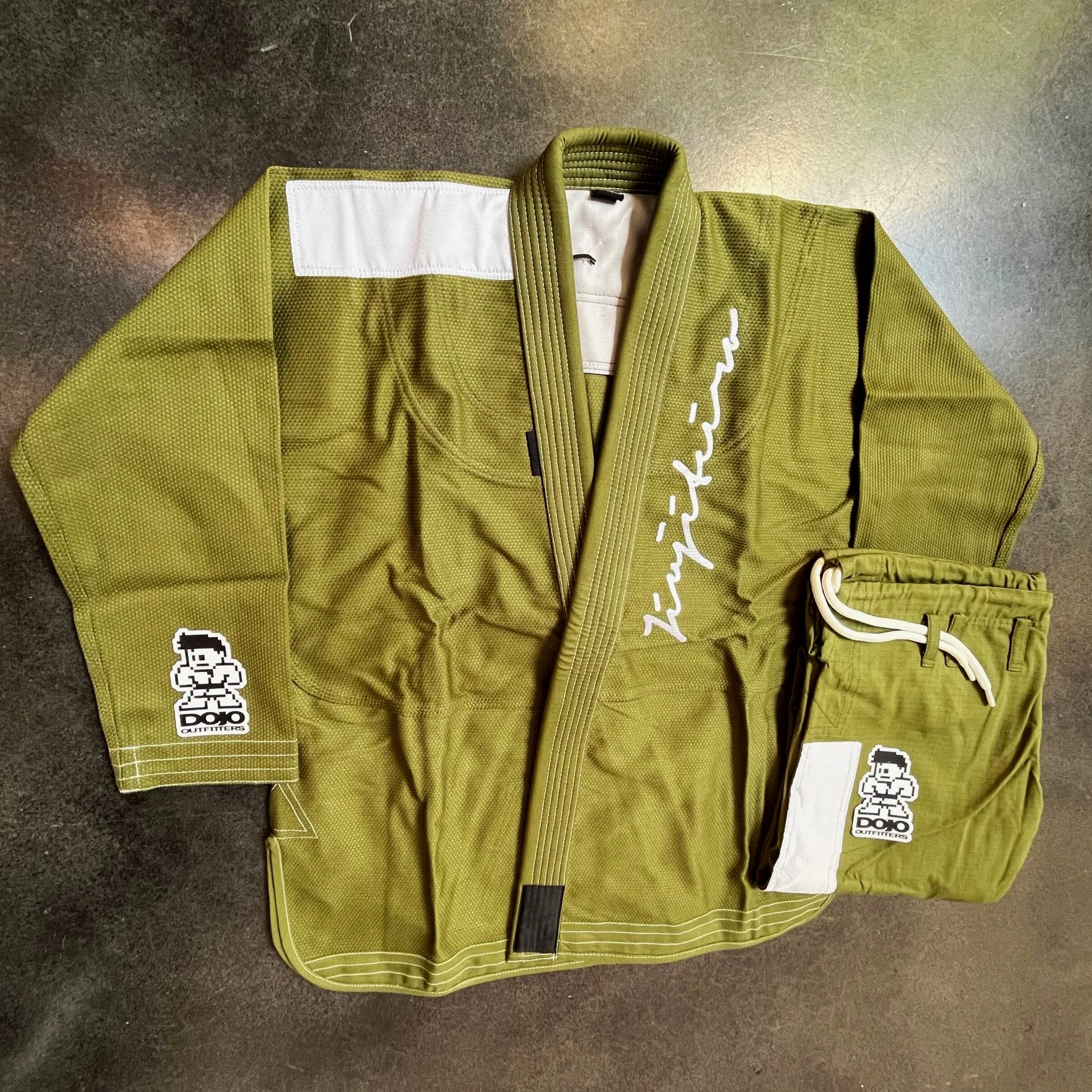 B6B84A19-F627-4E60-A40F-B815C6037AFA