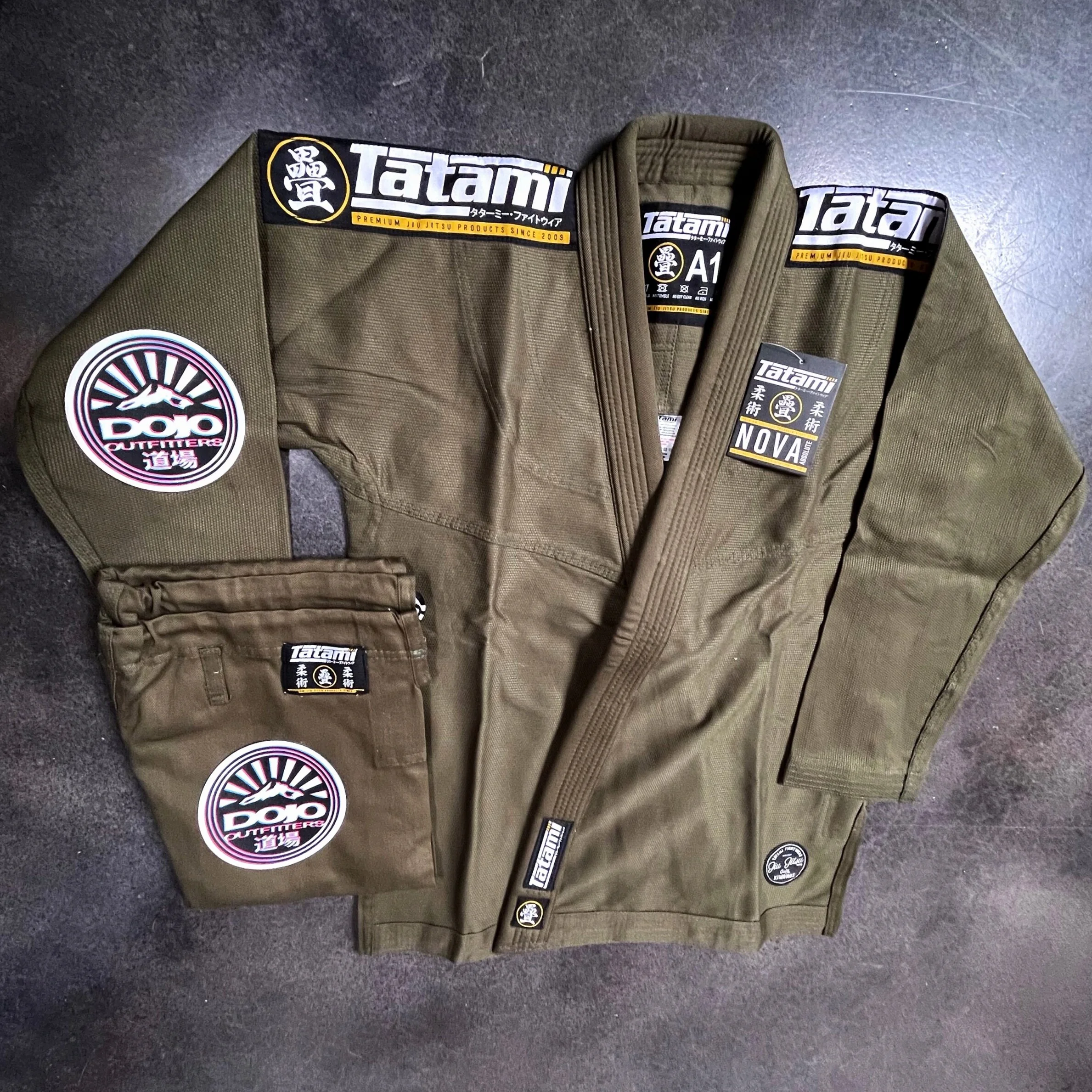 05BAB483-7472-43CA-A439-B19CE52D85B5