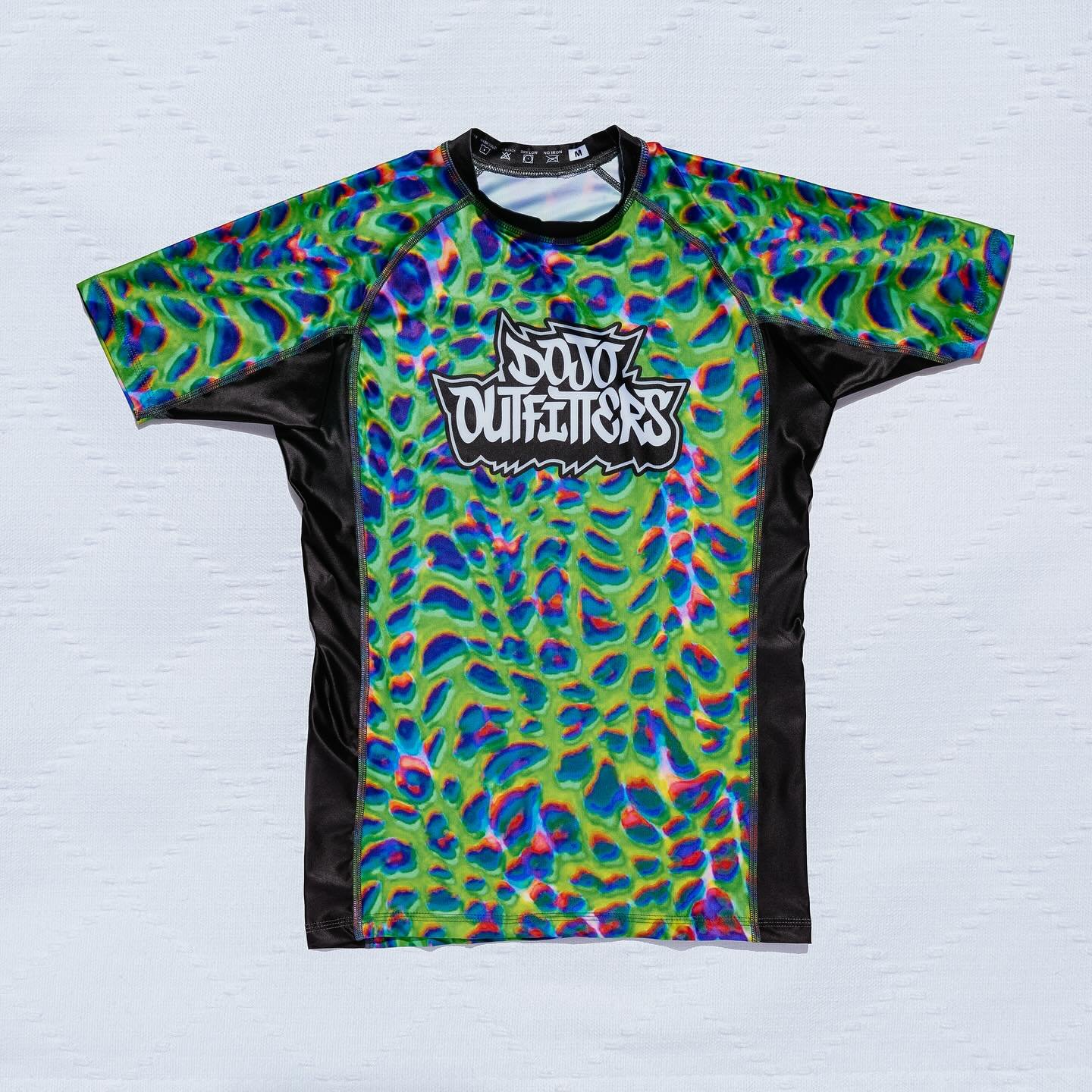 ⚠️ Wearing the “Leopard Puke” Nogi kit may cause:
– Increased takedown confidence
– Spontaneous trash talk
– Mild visual nausea in opponents
You’ve been warned.
.
🤮 “Leopard Puke” drops online and in s