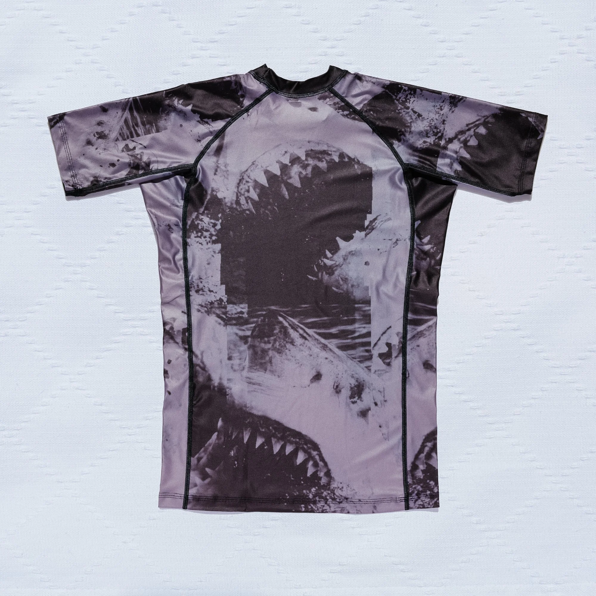 Dojo_RashGuard_Apex-Predator_Black-Grey-RGB_10715.jpg