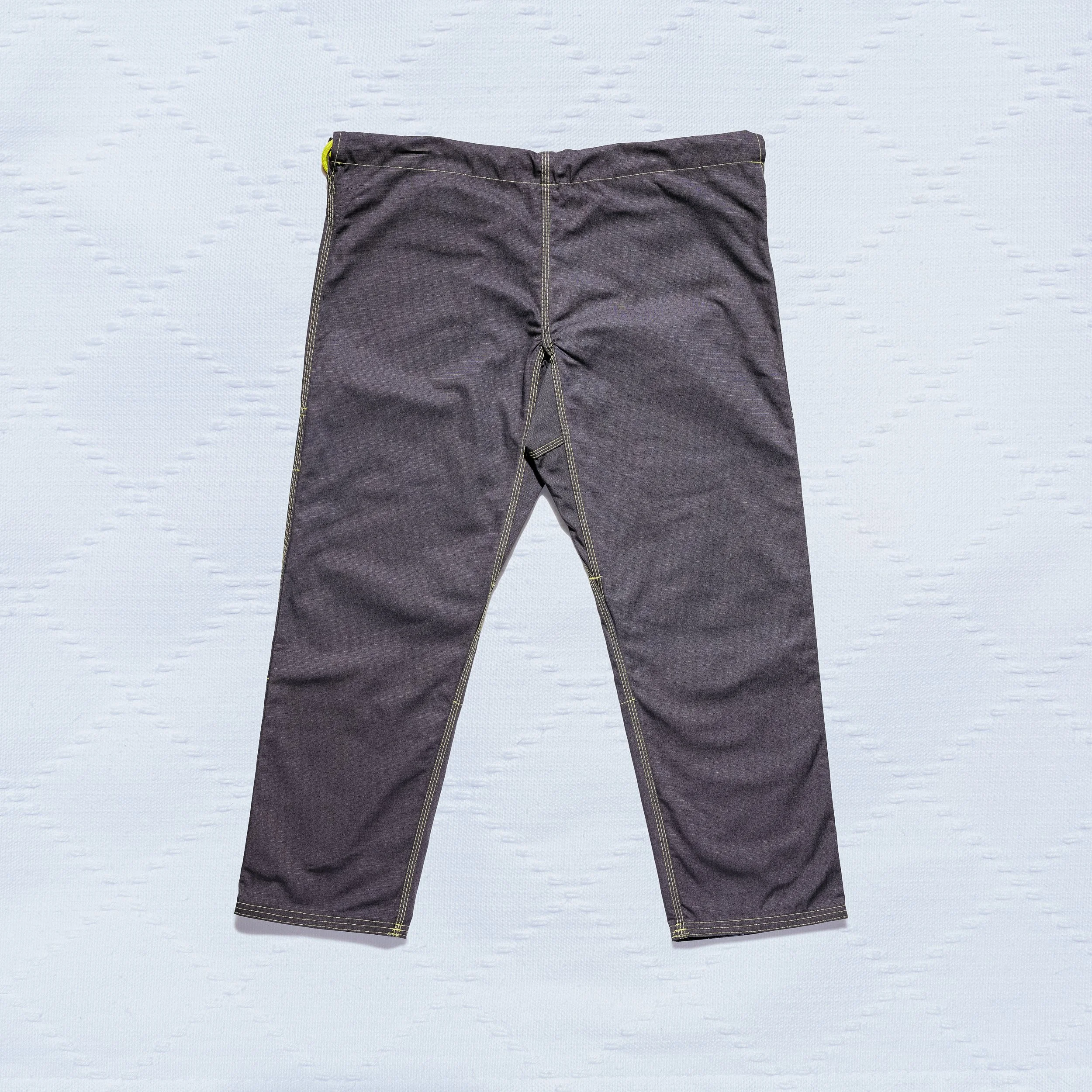 Dojo_Gi-Pants_Inherently-Combative_Grey-Yellow_11593.jpg