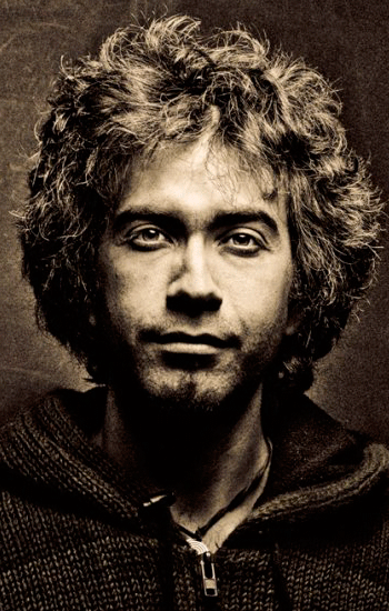 Arthur is an award-winning interactive art director, travel photographer, filmmaker and Tantra Yoga student. For the last few years he has been part of our community and has contributed a lot to our Ashram, including photography and films. Ashaya Films