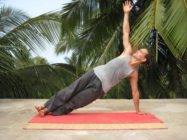 Pārśva Dandāsana (Sideward Rod)