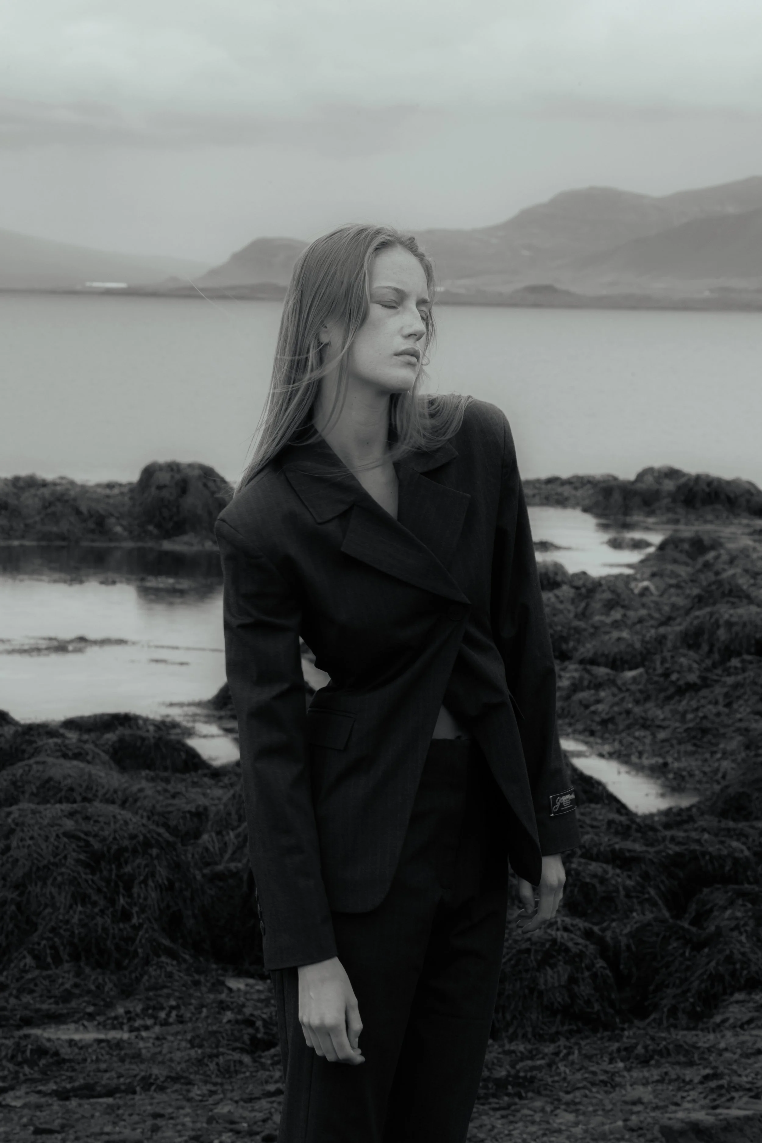 Emma_ey_finished-bw-63 (1).jpg
