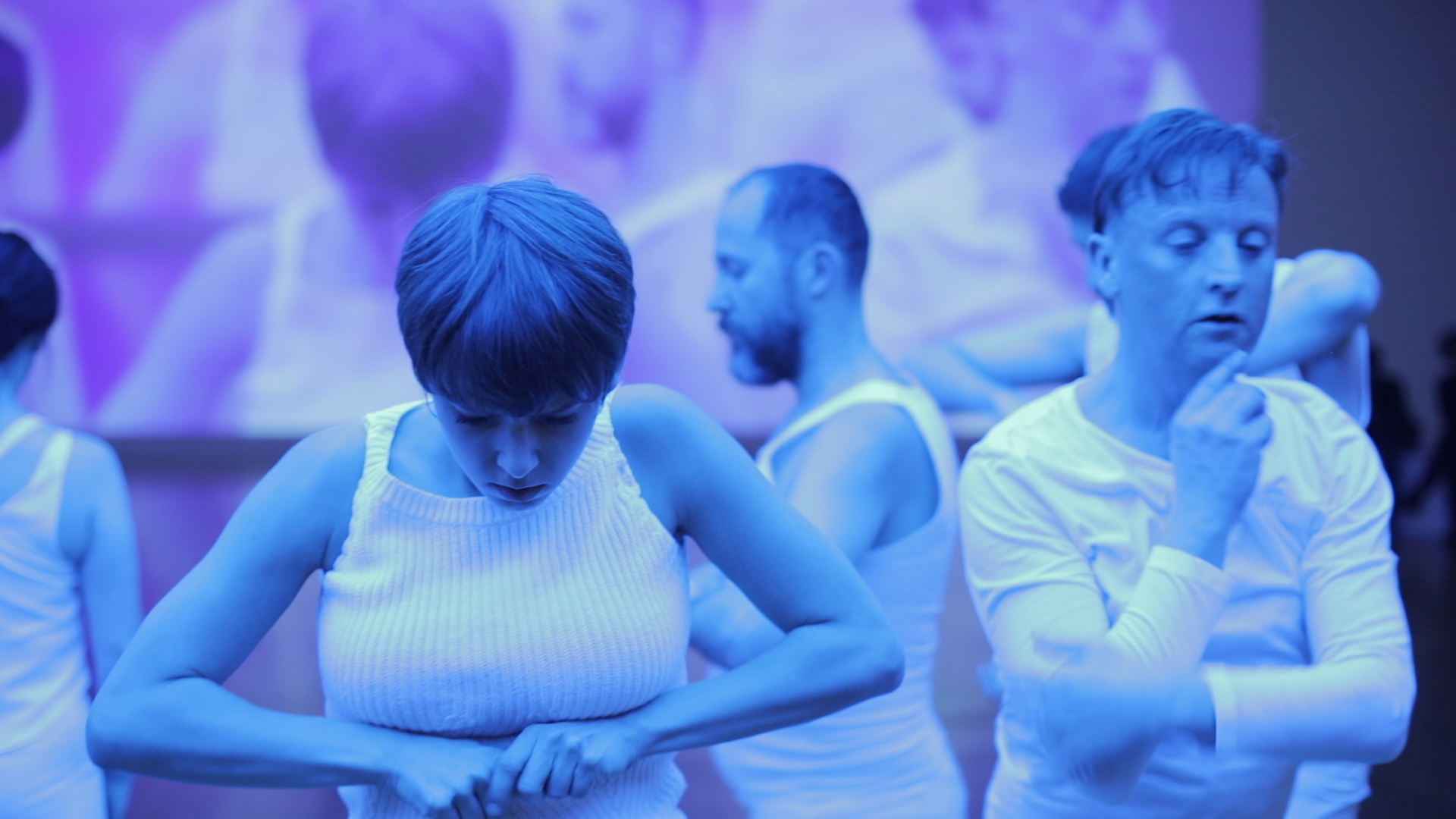 DAY7-LISA (0-06-42-21).png