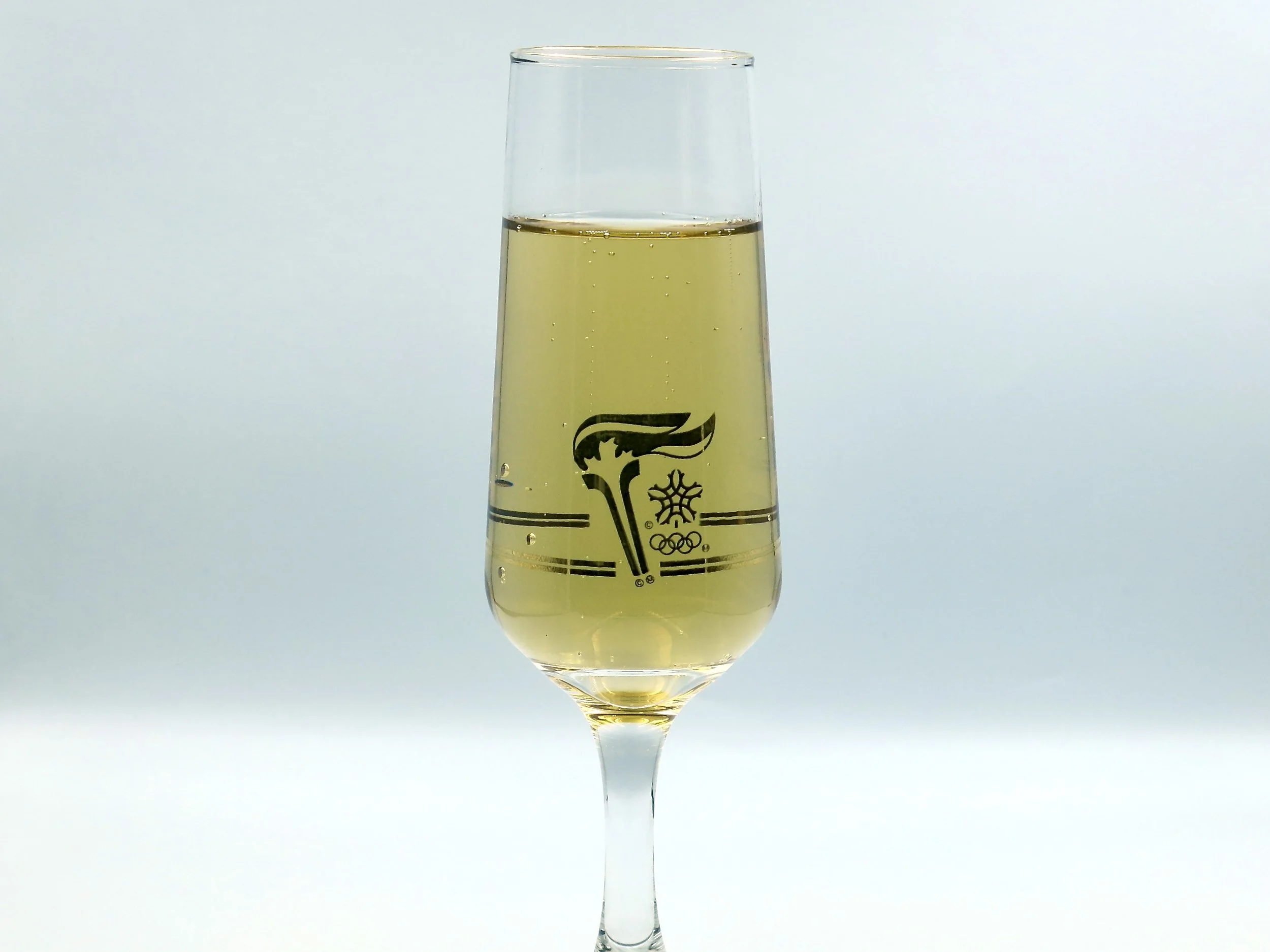 A glass of Selection ginger ale.